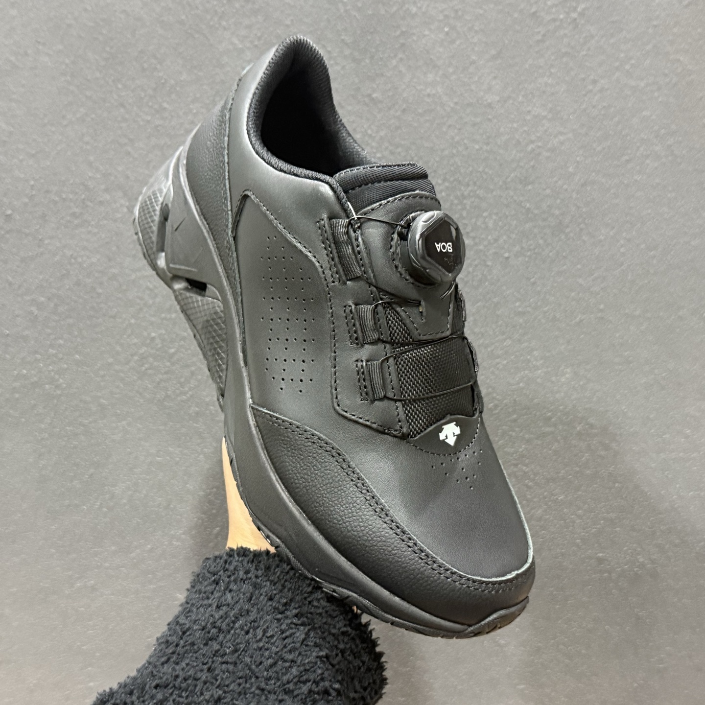 K L/DESCENTE迪桑特轻盈防水时尚休闲运动覆盖防水男子越野跑鞋 K L/DESCENTE迪桑特轻盈防水时尚休闲运动覆盖防水男子越野跑鞋