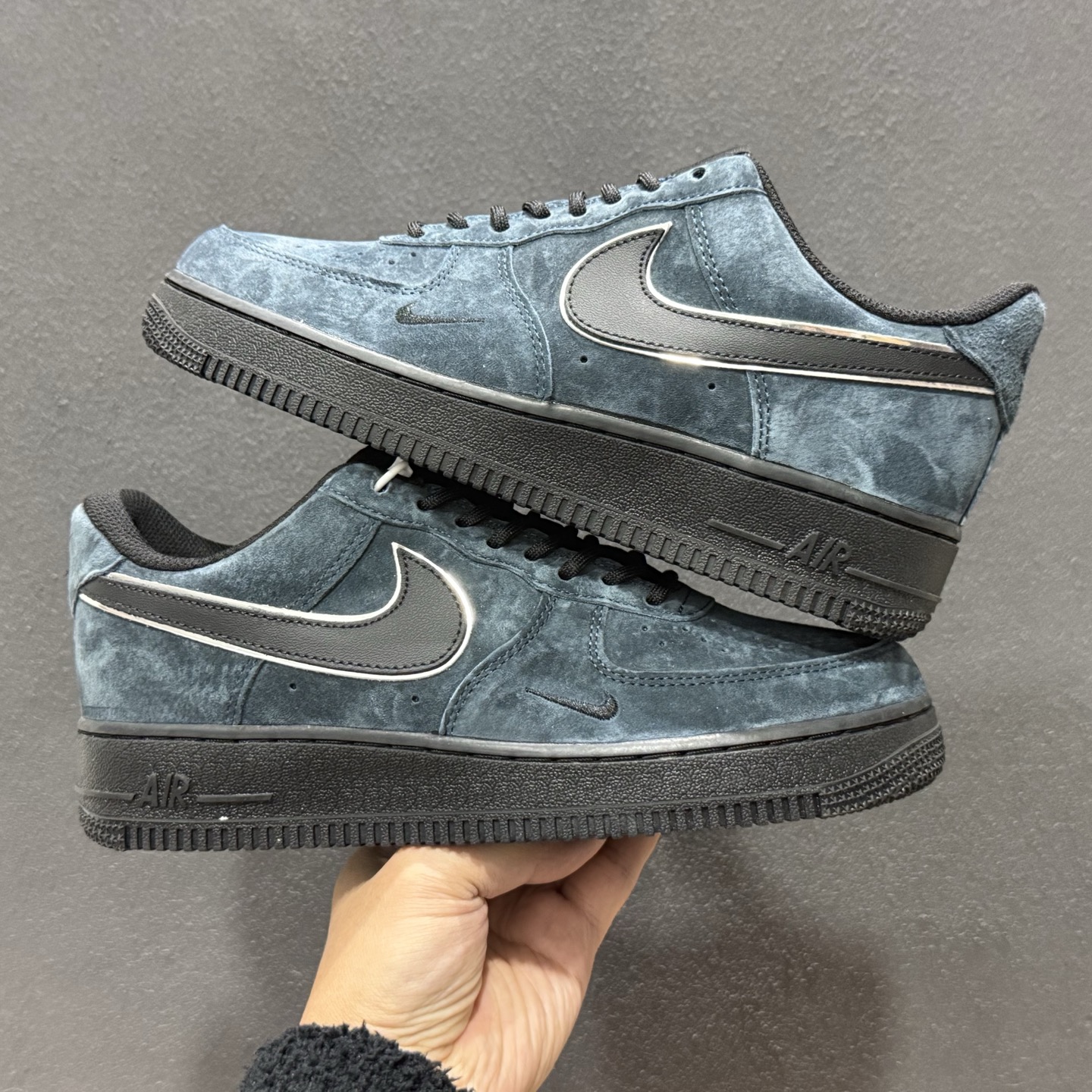 爆款定制 Nike Air Force 1 07 Low “深蓝黑”全麂皮 秋冬 空军一号低帮休闲板鞋 ZH0316-157