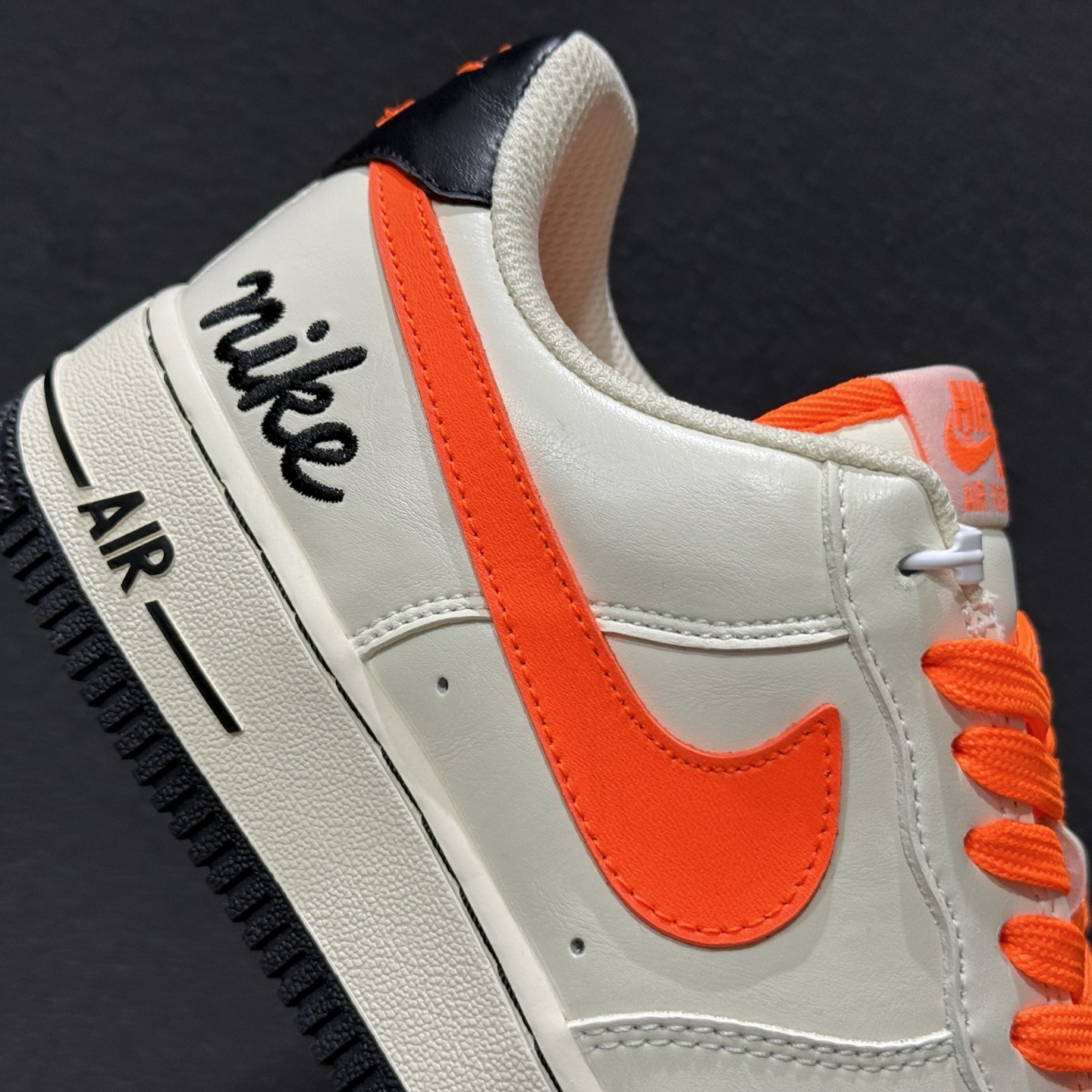 NIke Air Force 1 '07 Low 米白艳橙 空军一号低帮 运动鞋 NH0601-582