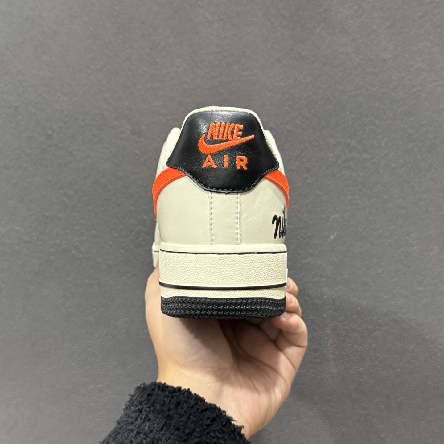 NIke Air Force 1 '07 Low 米白艳橙 空军一号低帮 运动鞋 NH0601-582