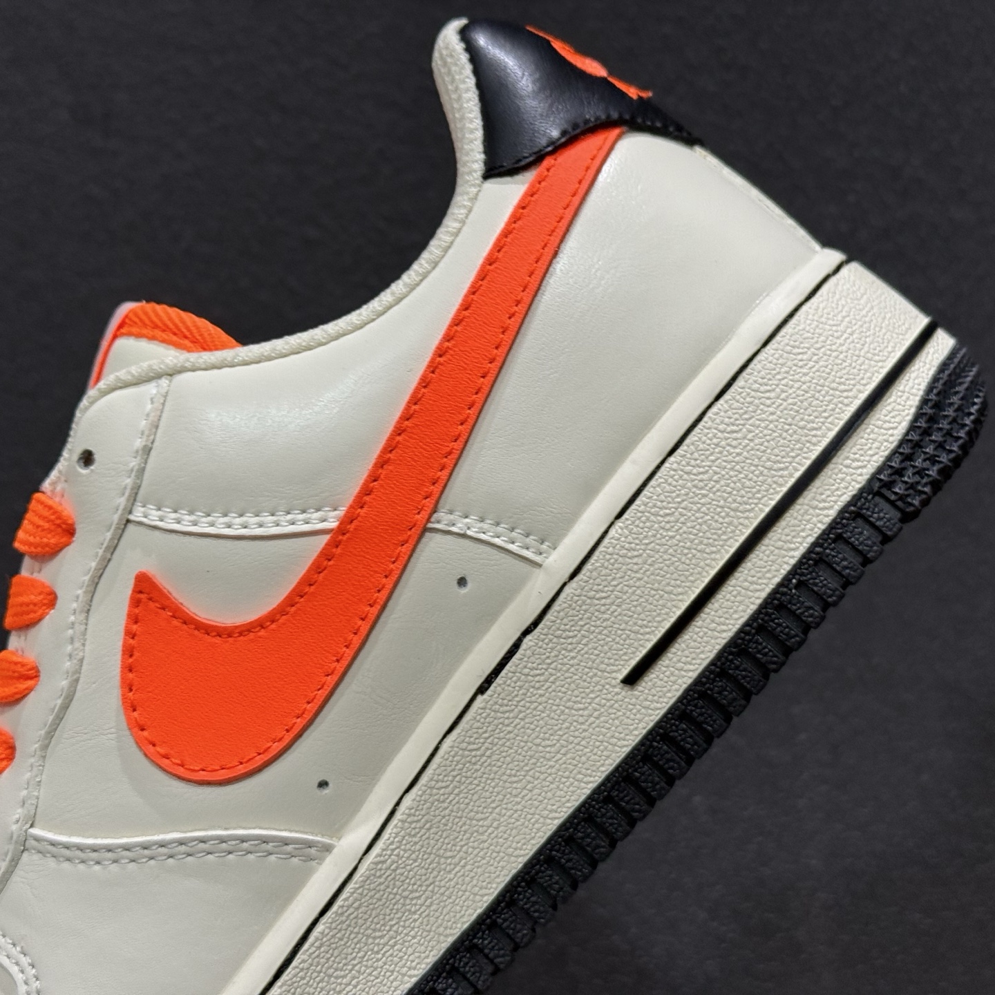NIke Air Force 1 '07 Low 米白艳橙 空军一号低帮 运动鞋 NH0601-582