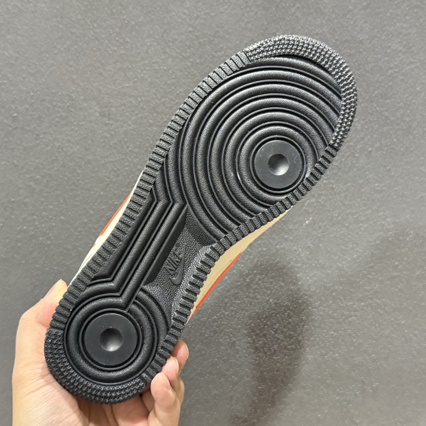 NIke Air Force 1 '07 Low 米白艳橙 空军一号低帮 运动鞋 NH0601-582