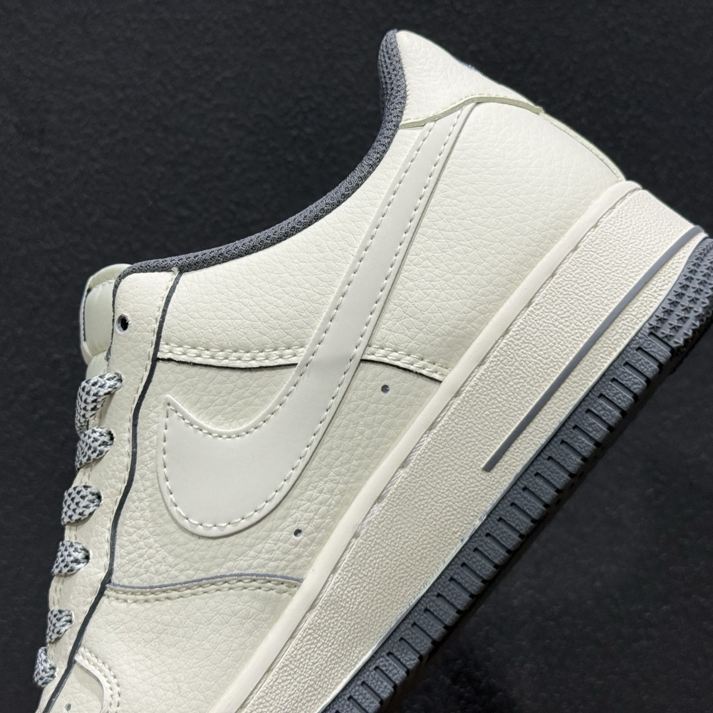 260 NIke Air Force 1 '07 Low “北面联名-米灰网格”空军一号 JP8028-058