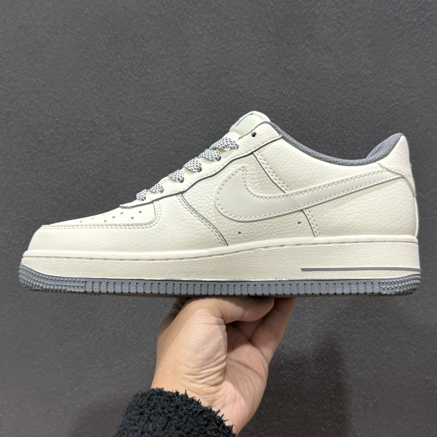 260 NIke Air Force 1 '07 Low “北面联名-米灰网格”空军一号 JP8028-058