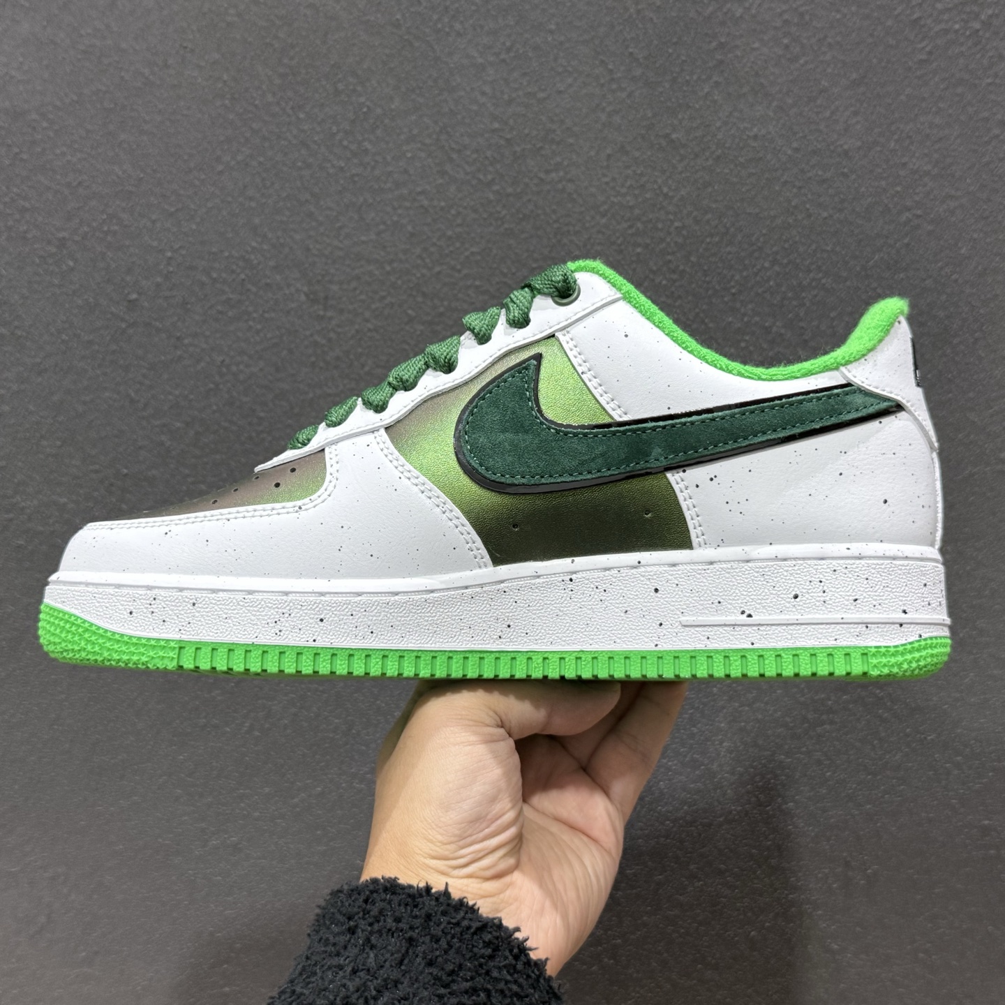 Nike Air Force 1'07 Low 空军低帮休闲板鞋 IU7613-100