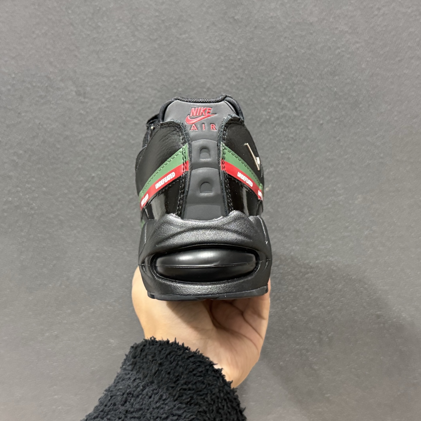 外贸超人气顶流单品 纯原版 UNDEFEATED x NK Air Max 95 ” Black ” 五道杠联名款低帮休闲运动鞋 IB4453-001