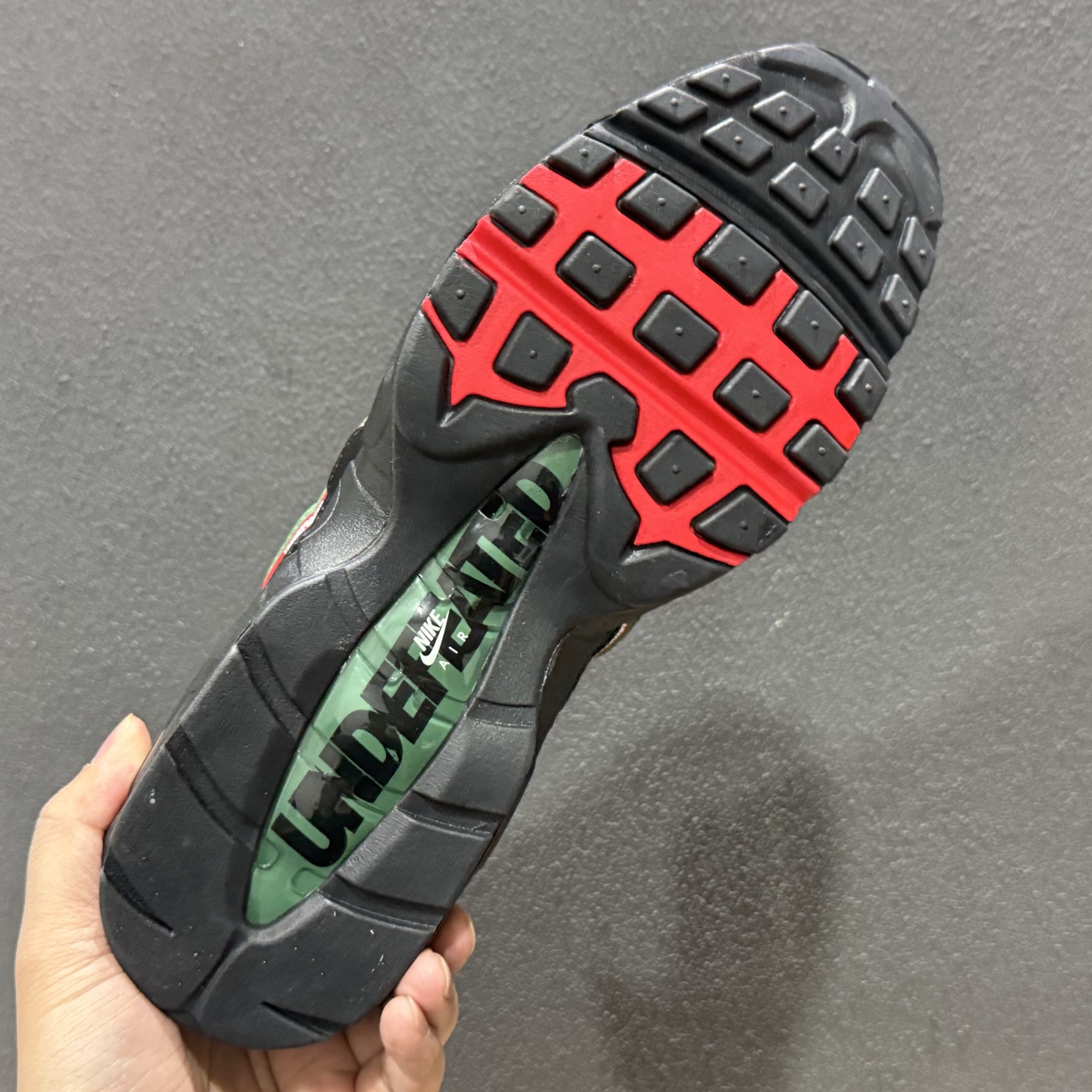 外贸超人气顶流单品 纯原版 UNDEFEATED x NK Air Max 95 ” Black ” 五道杠联名款低帮休闲运动鞋 IB4453-001