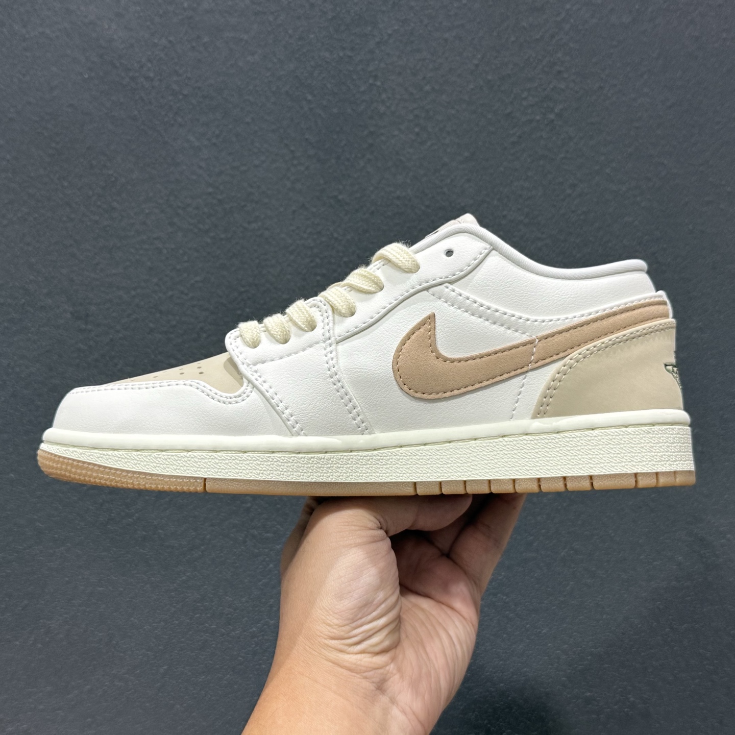 Nike AIR JORDAN 1 LOW IB8855-121
