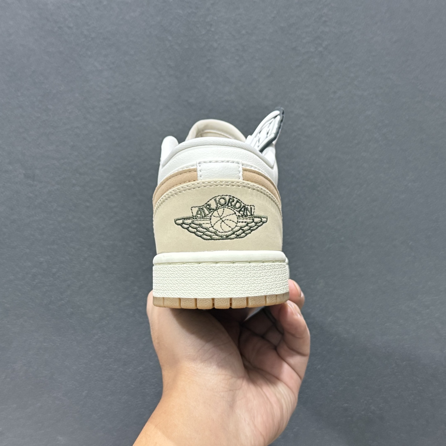 Nike AIR JORDAN 1 LOW IB8855-121