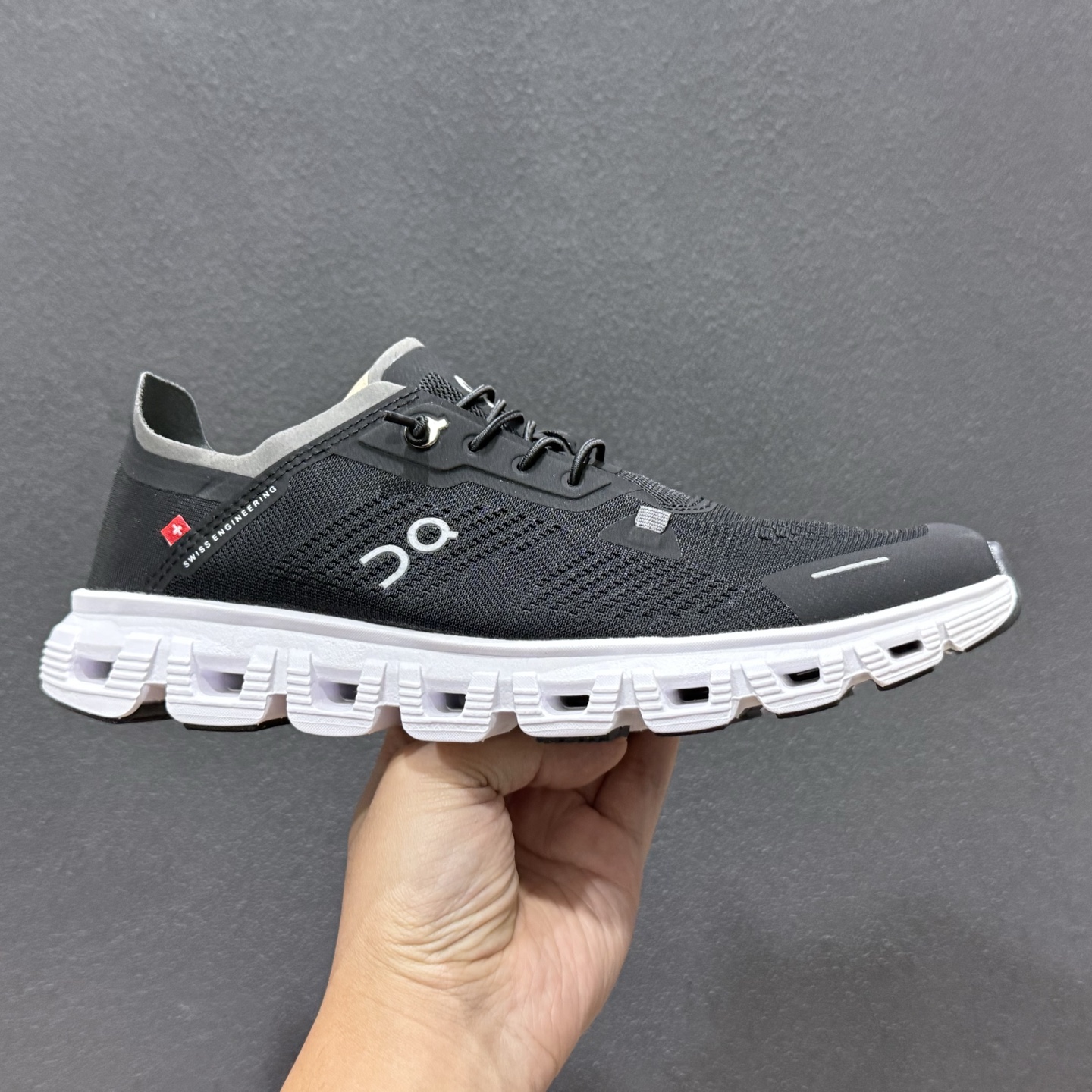 LOEWE x Cloudtilt 2.0 昂跑罗意威联名 圆头系带生活休闲鞋