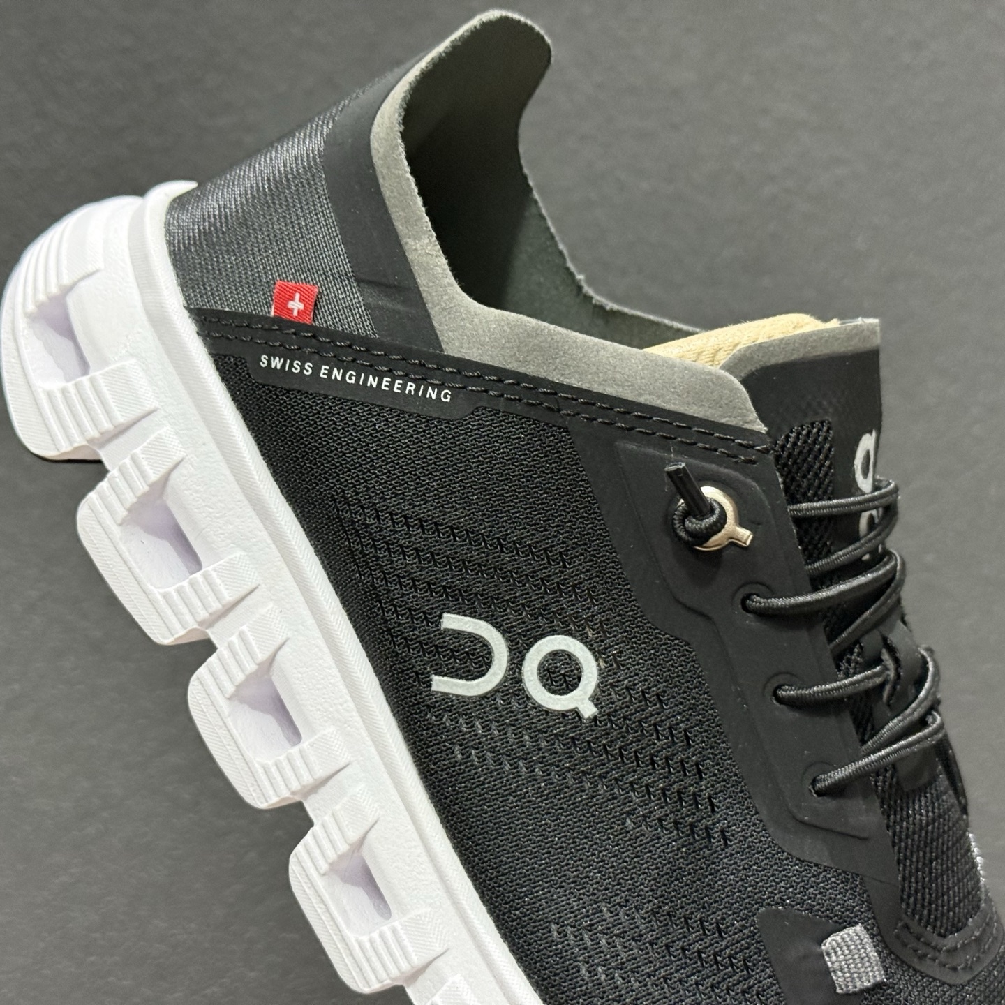 LOEWE x Cloudtilt 2.0 昂跑罗意威联名 圆头系带生活休闲鞋