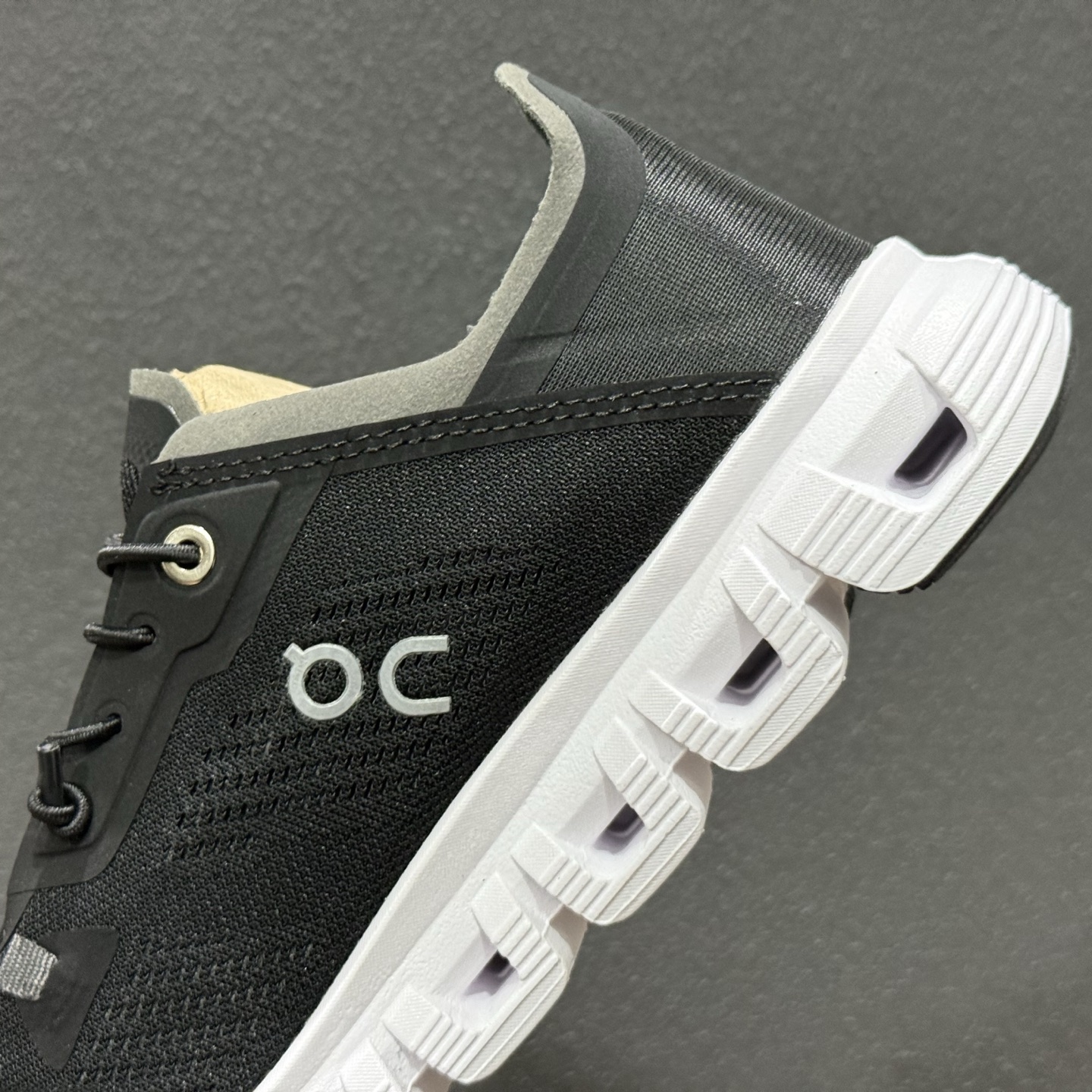 LOEWE x Cloudtilt 2.0 昂跑罗意威联名 圆头系带生活休闲鞋