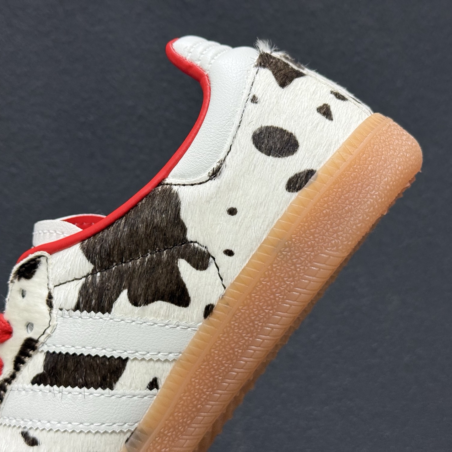 AdidSAMBA W 三叶草休闲防滑耐磨低帮板鞋 KI6956