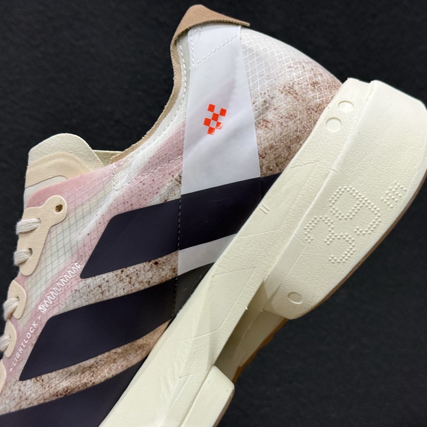 纯原真碳棒！adidAdizero Adios Pro 4 阿迪达斯马拉松跑步鞋 脏脏粉白 JR6367-731