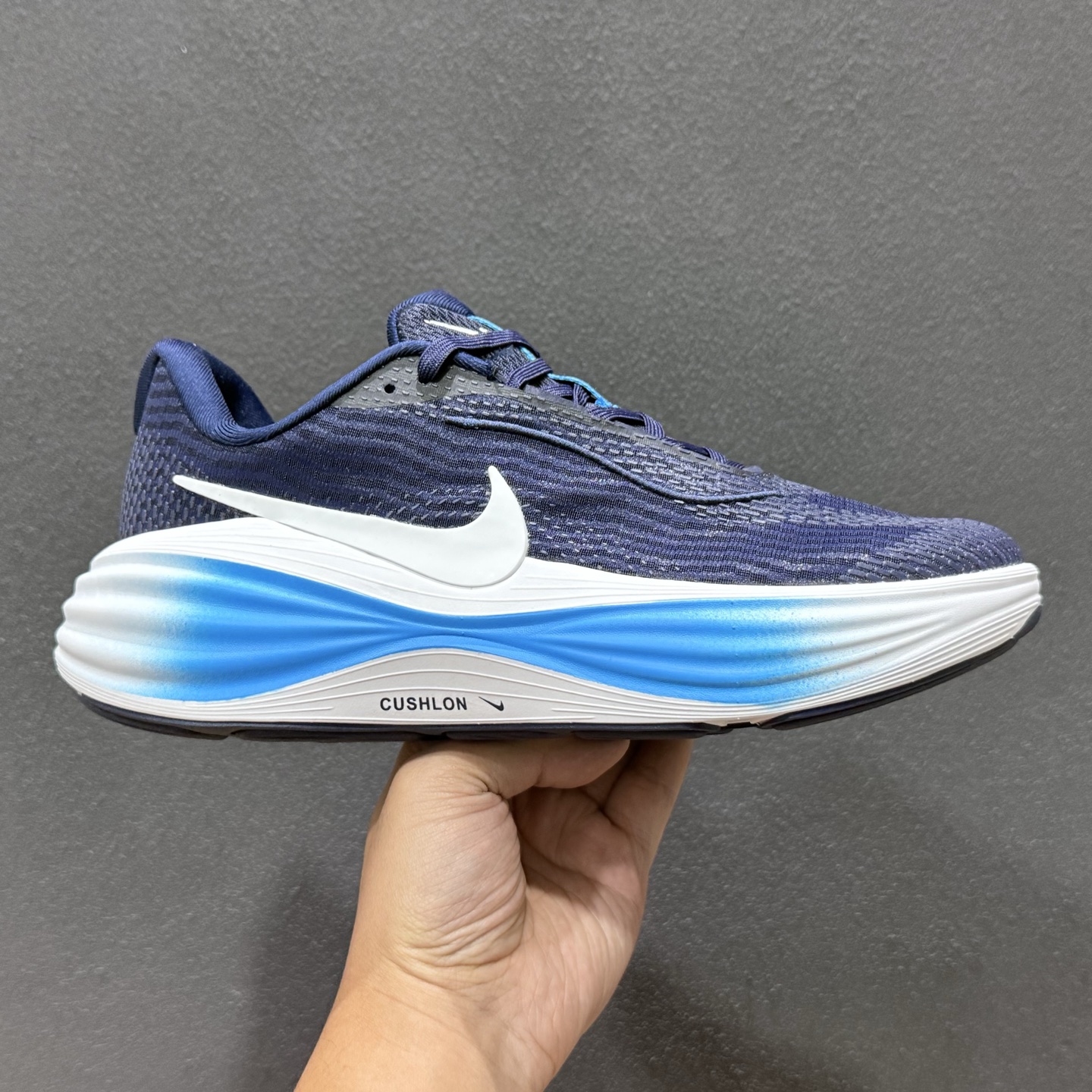 Nike Zoom VOMERO 耐克 舒适减震防滑 低帮跑步鞋全掌ReactX泡绵中底 YC2661-004
