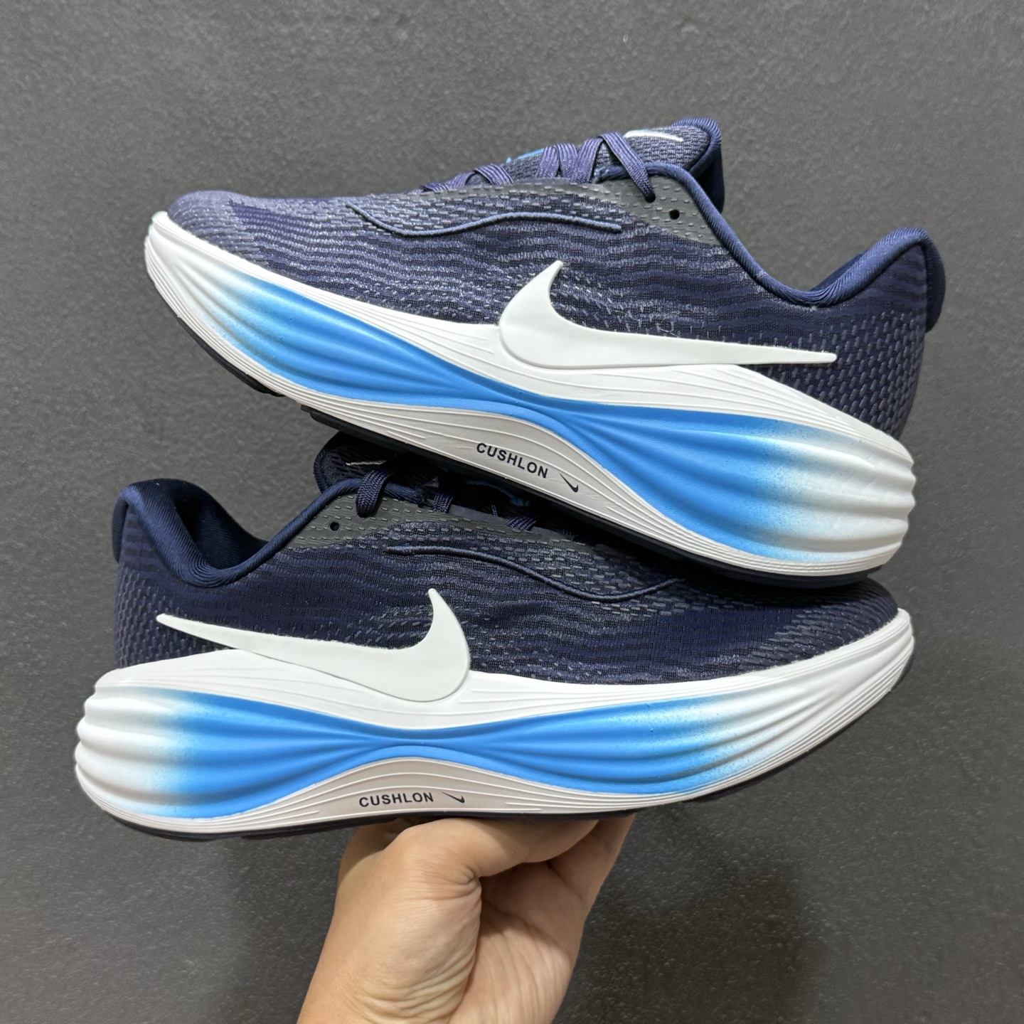 Nike Zoom VOMERO 耐克 舒适减震防滑 低帮跑步鞋全掌ReactX泡绵中底 YC2661-004