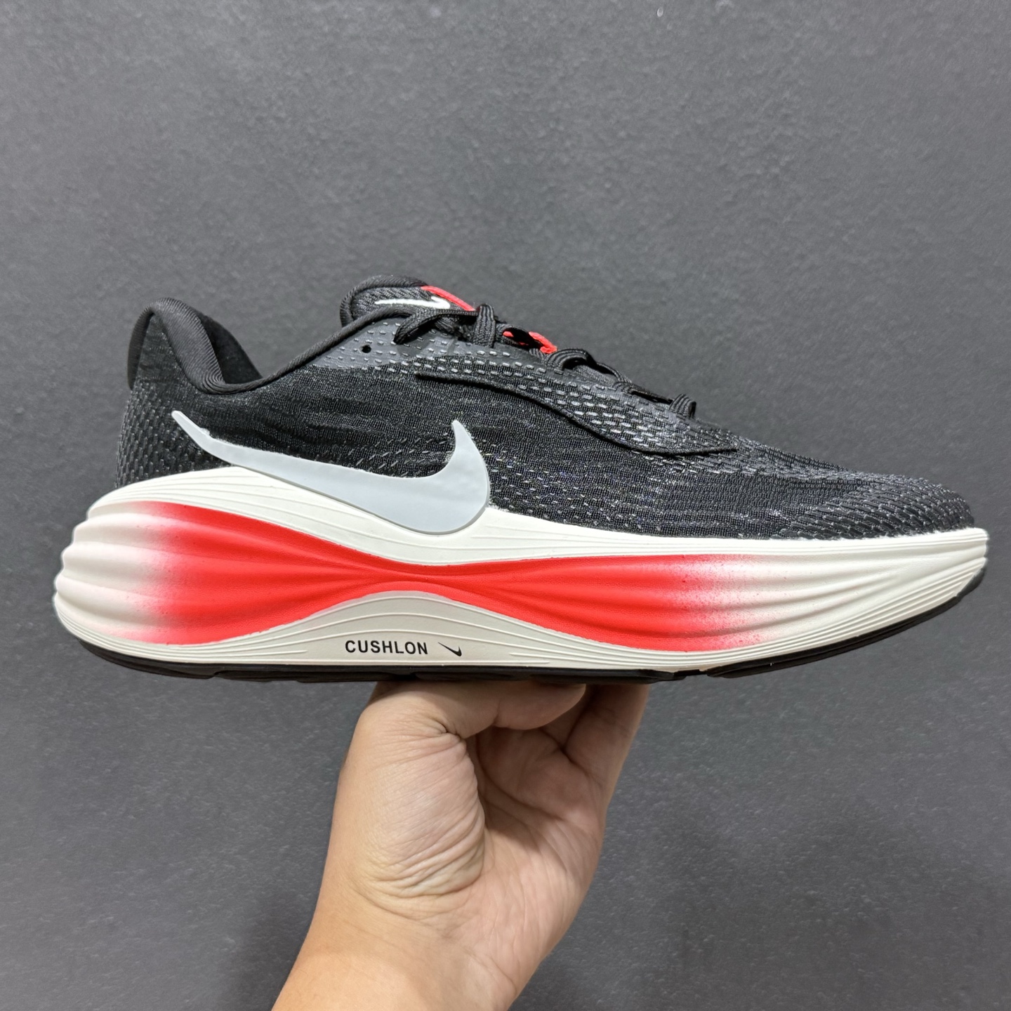 Nike Zoom VOMERO 耐克 舒适减震防滑 低帮跑步鞋 YC2661-003 Nike Zoom VOMERO 耐克 舒适减震防滑 低帮跑步鞋 YC2661-003