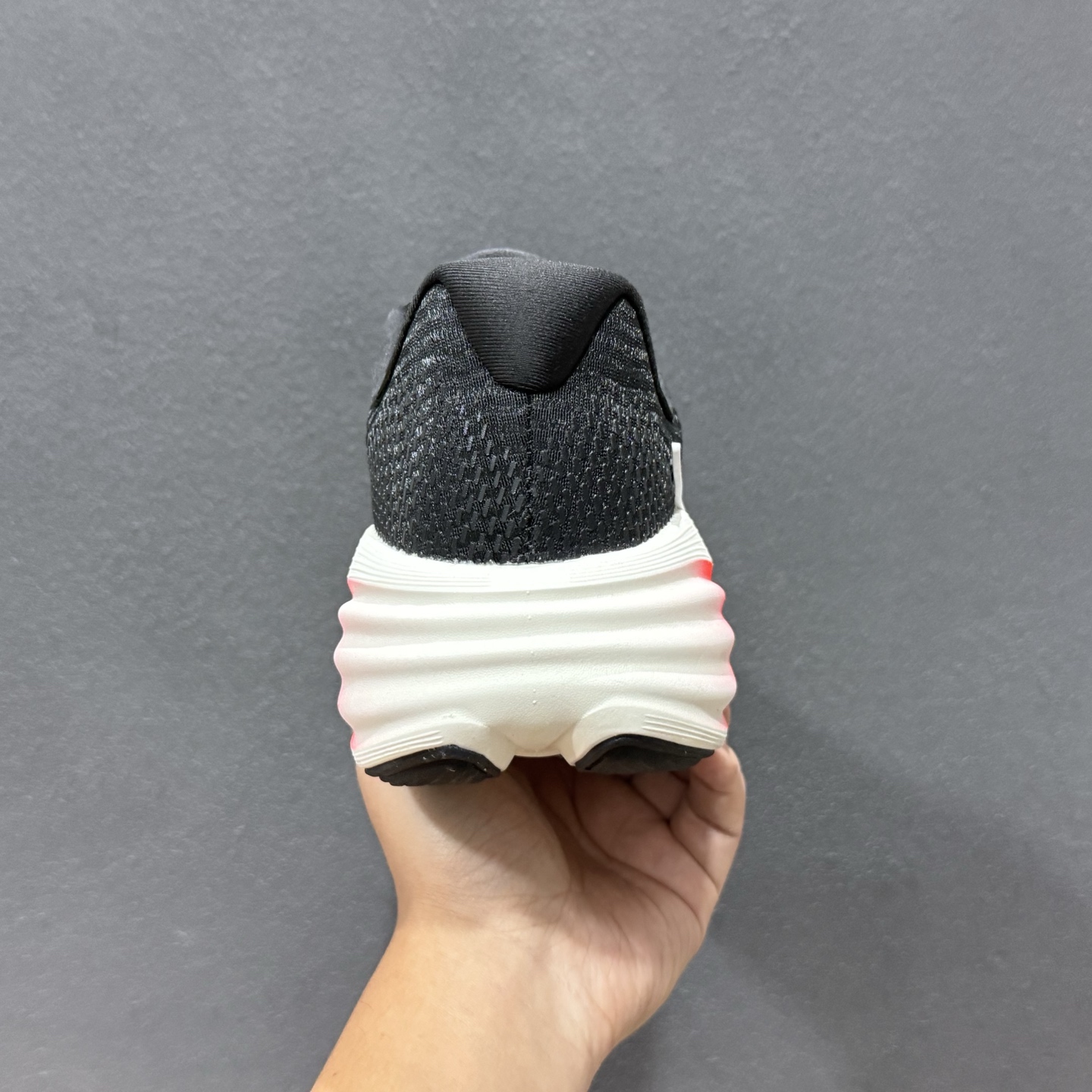 Nike Zoom VOMERO 耐克 舒适减震防滑 低帮跑步鞋 YC2661-003 Nike Zoom VOMERO 耐克 舒适减震防滑 低帮跑步鞋 YC2661-003