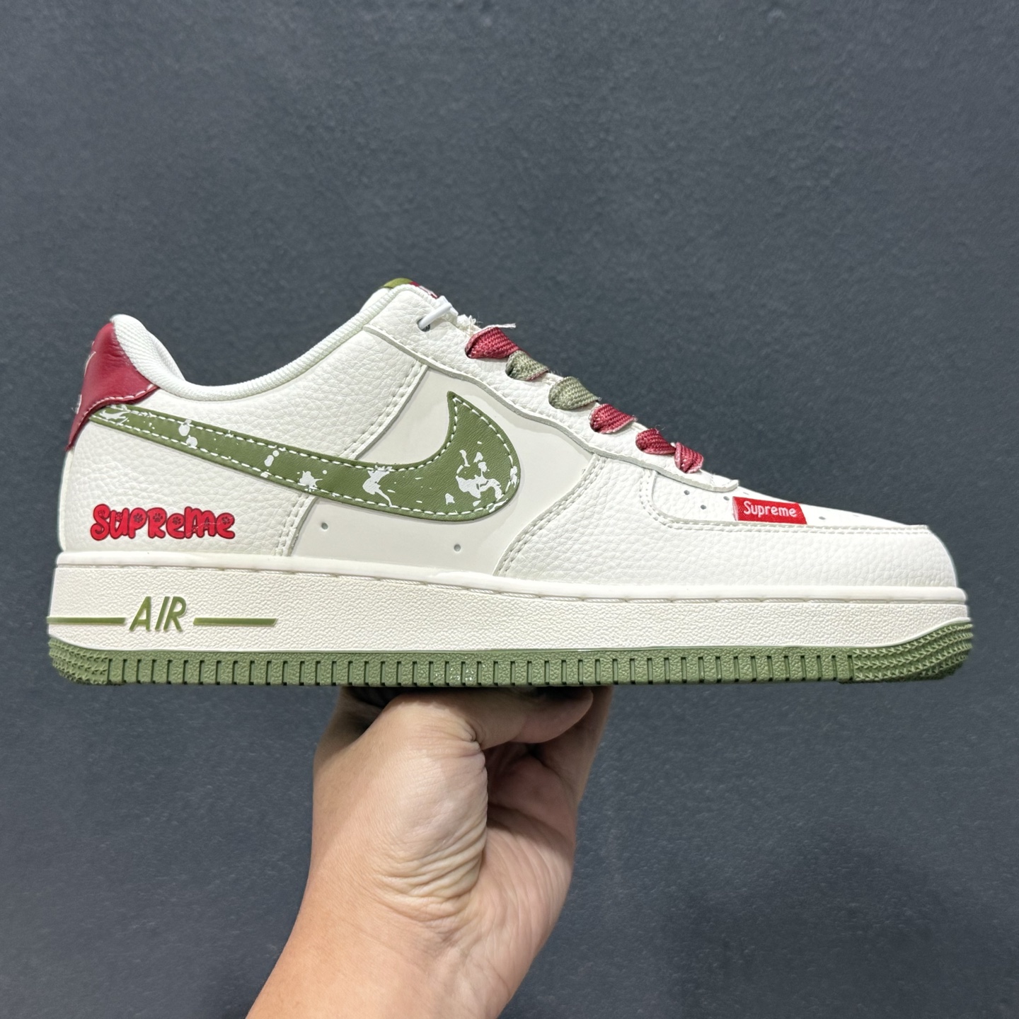 Nike Air Force 1 ’07 Low “Supreme联名——米红织标绿勾”空军一号 低帮 运动鞋 QW5606-273