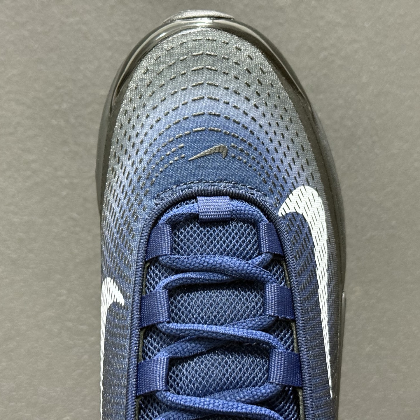 Nike Air Max Dn 舒适简约减震防滑 低帮跑步鞋 II7633-400