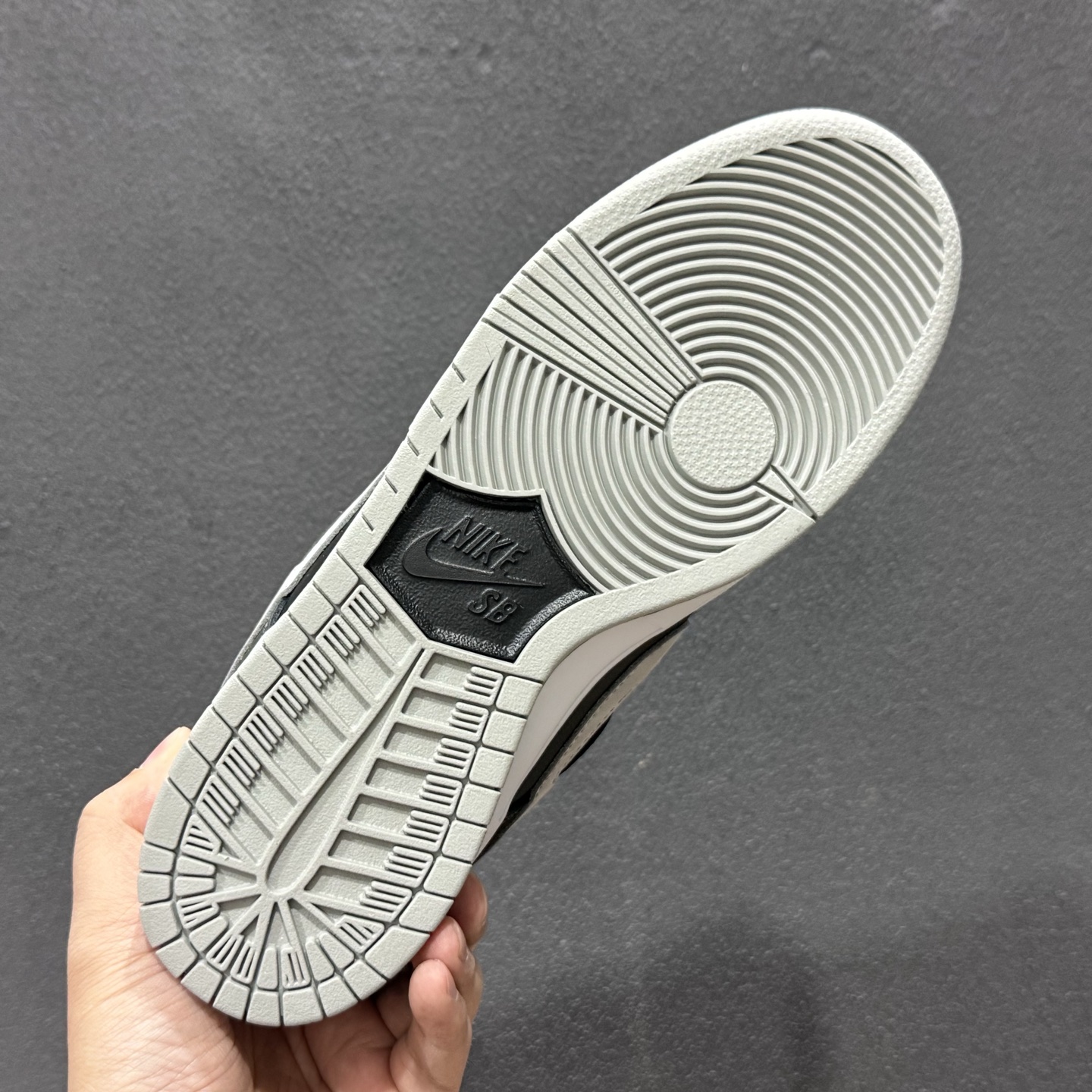 YC版 SB Dunk Low J-Pack ”Shadow” 影子灰 BQ6817-007