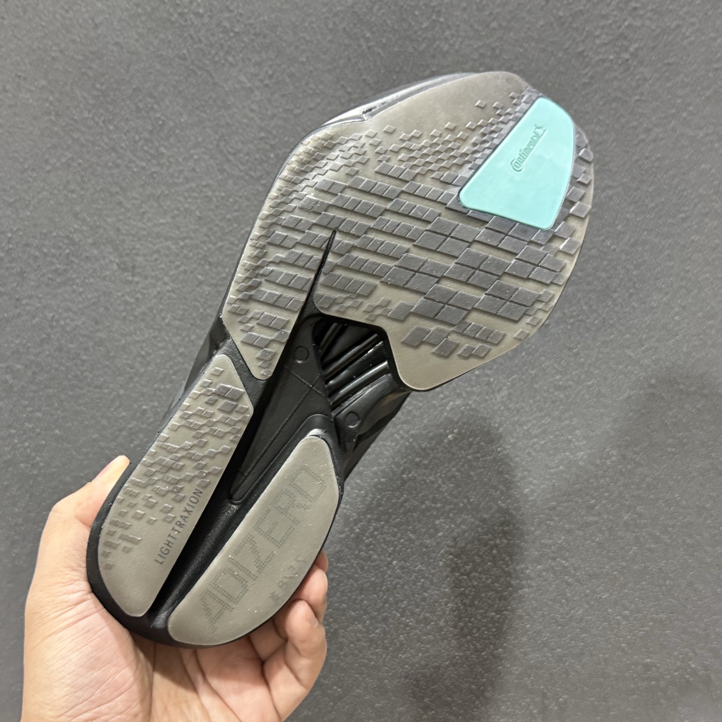 纯原真碳棒！adidAdizero Adios Pro 4 阿迪达斯马拉松跑步鞋 HQ7411-111