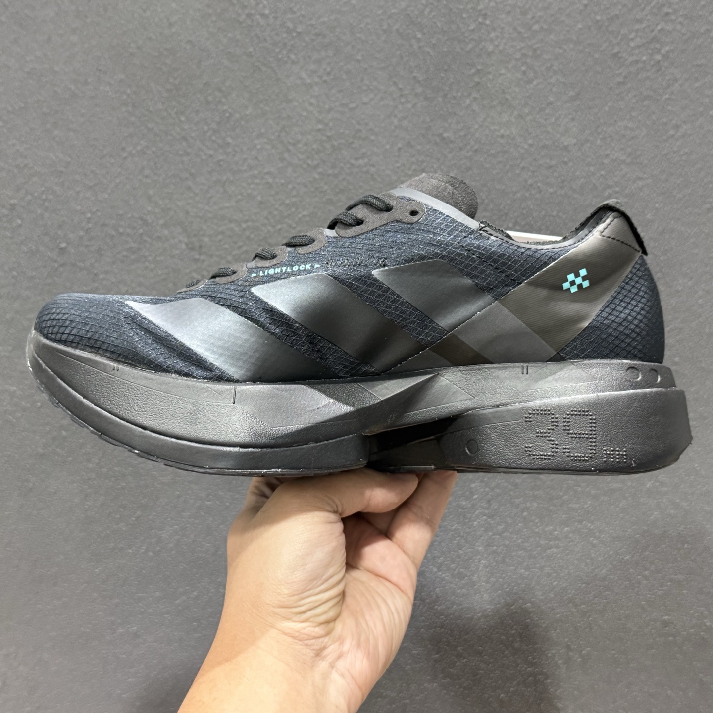 纯原真碳棒！adidAdizero Adios Pro 4 阿迪达斯马拉松跑步鞋 HQ7411-111