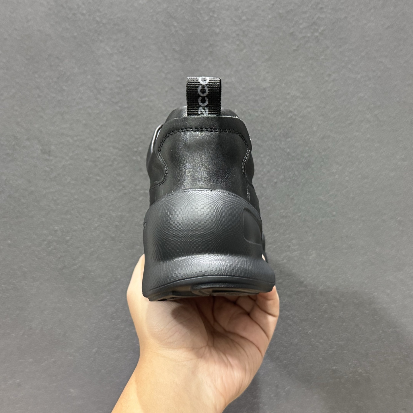 ECCO爱步运动鞋男透气轻便防滑缓震牛皮跑鞋健步BIOMC系列全新品质 ECCO爱步运动鞋男透气轻便防滑缓震牛皮跑鞋健步BIOMC系列全新品质