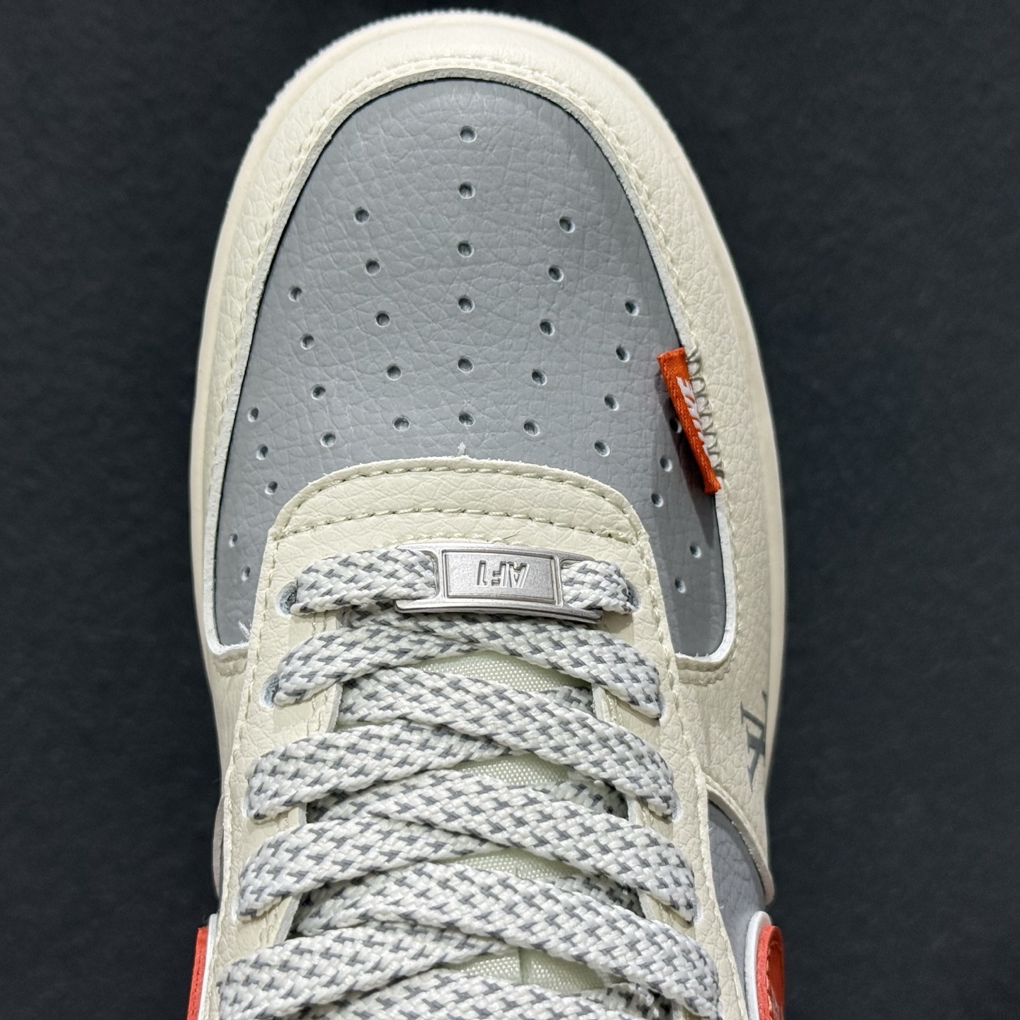 NIke Air Force 1 '07 Low “LV联名-米灰红拼接”空军一号 JP8028-070 NIke Air Force 1 '07 Low “LV联名-米灰红拼接”空军一号 JP8028-070