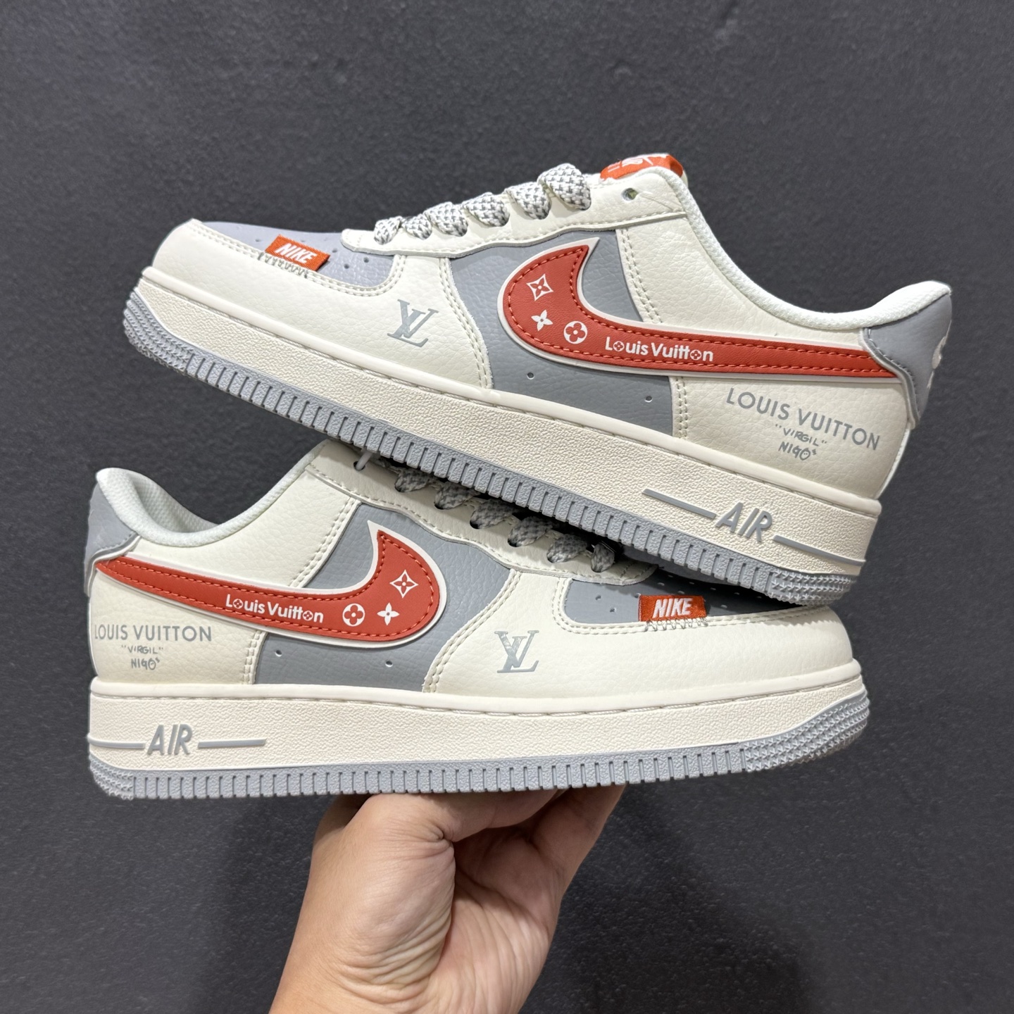 NIke Air Force 1 '07 Low “LV联名-米灰红拼接”空军一号 JP8028-070 NIke Air Force 1 '07 Low “LV联名-米灰红拼接”空军一号 JP8028-070