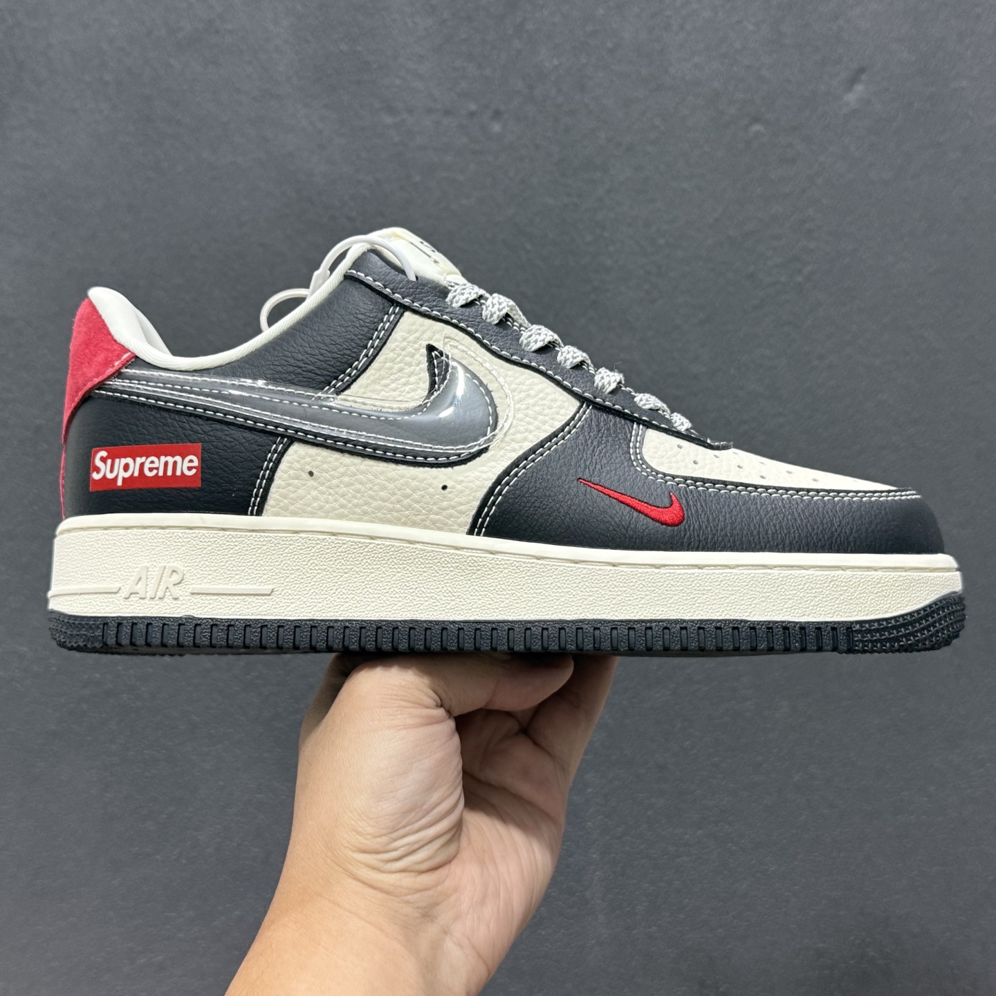 Nike Air Force 1 Low Supreme联名 DF0188-106