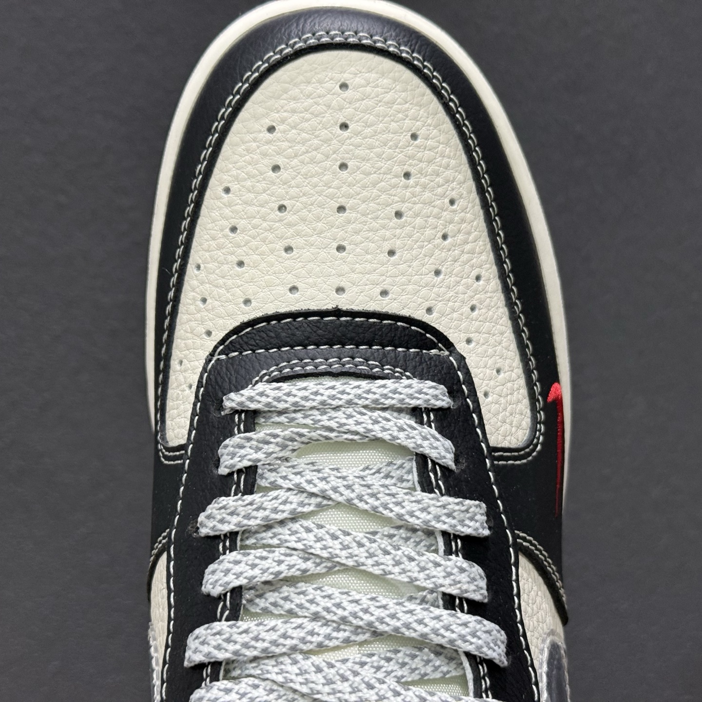 Nike Air Force 1 Low Supreme联名 DF0188-106