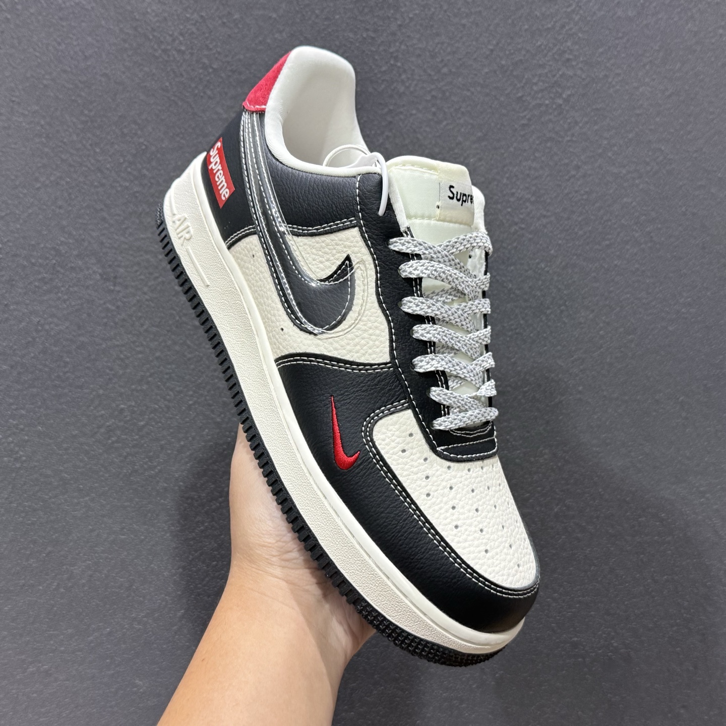 Nike Air Force 1 Low Supreme联名 DF0188-106