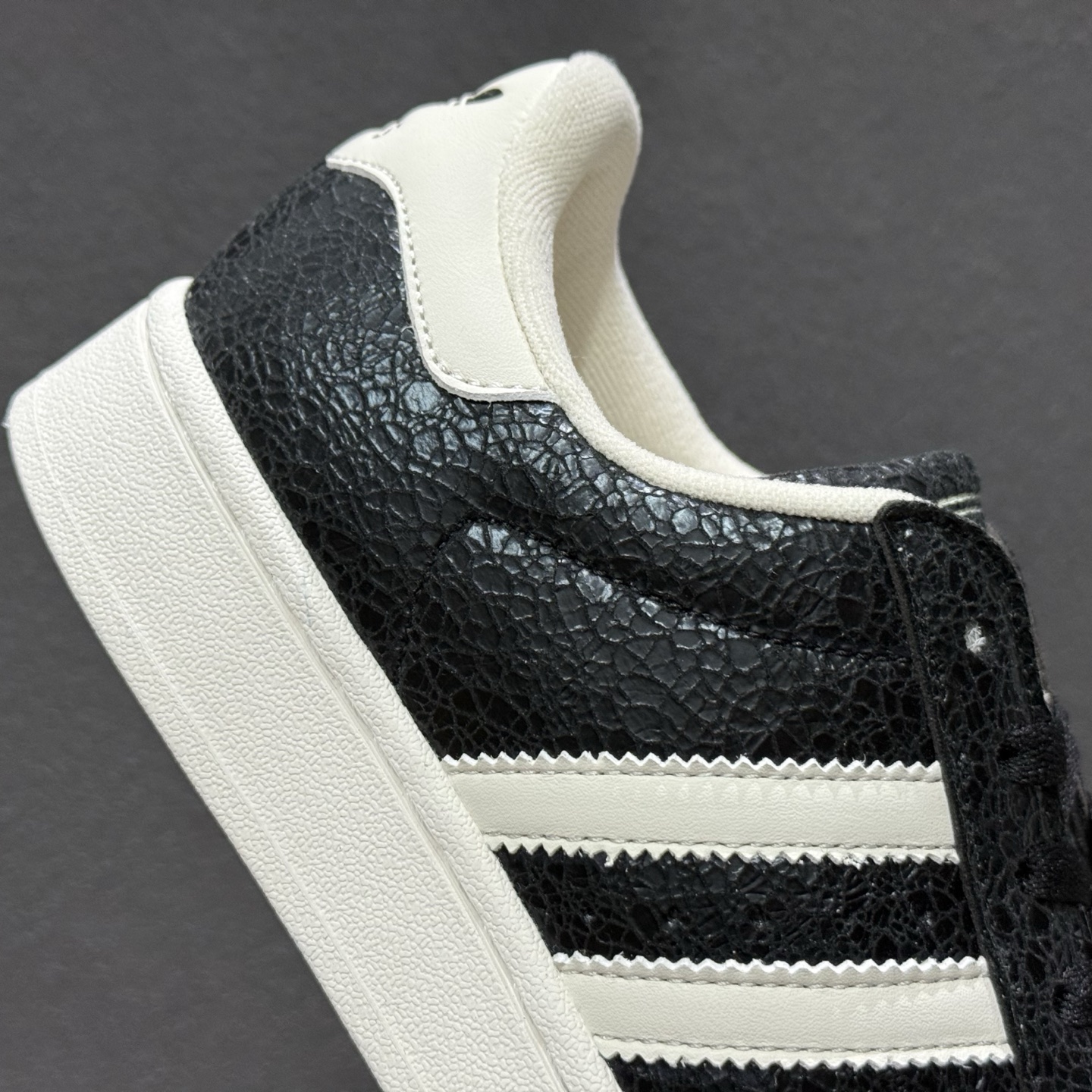 新款出货 原装 AD AD Originals Superstar贝壳头 JS4014-21 新款出货 原装 AD AD Originals Superstar贝壳头 JS4014-21