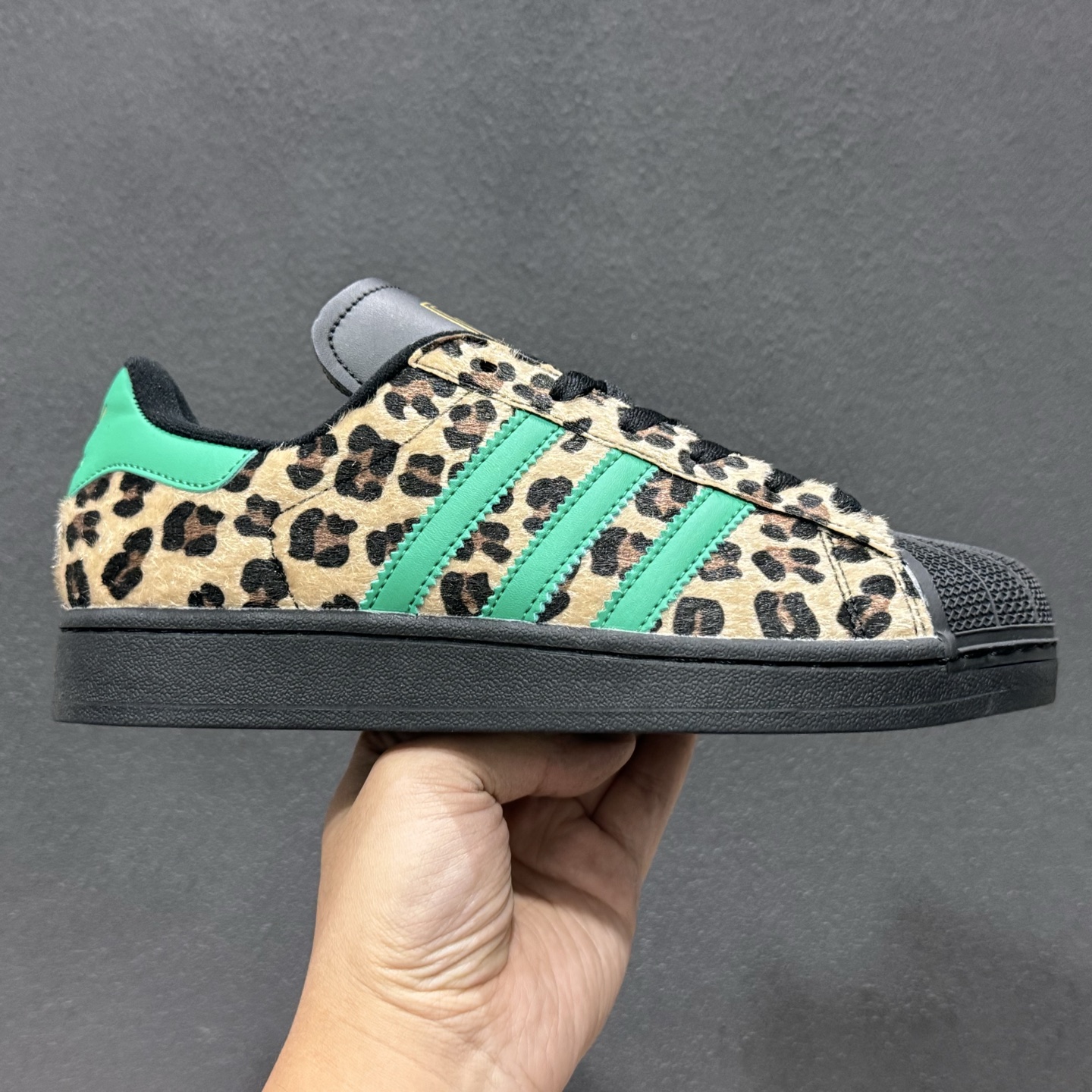 新款出货 原装 AD AD Originals Superstar贝壳头 JP8165-21 新款出货 原装 AD AD Originals Superstar贝壳头 JP8165-21