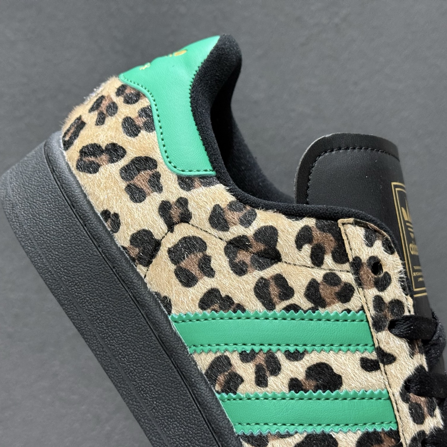 新款出货 原装 AD AD Originals Superstar贝壳头 JP8165-21 新款出货 原装 AD AD Originals Superstar贝壳头 JP8165-21