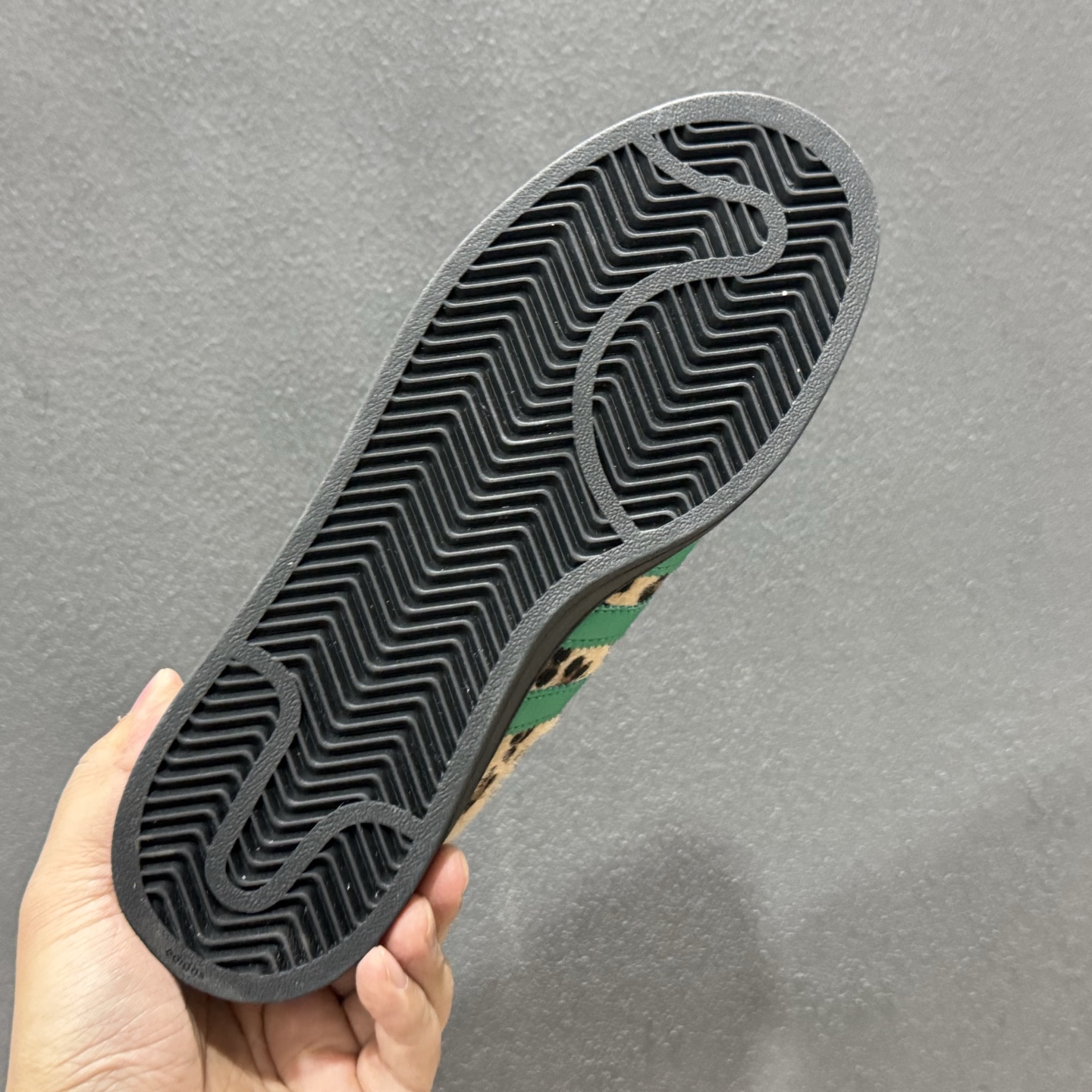 新款出货 原装 AD AD Originals Superstar贝壳头 JP8165-21 新款出货 原装 AD AD Originals Superstar贝壳头 JP8165-21