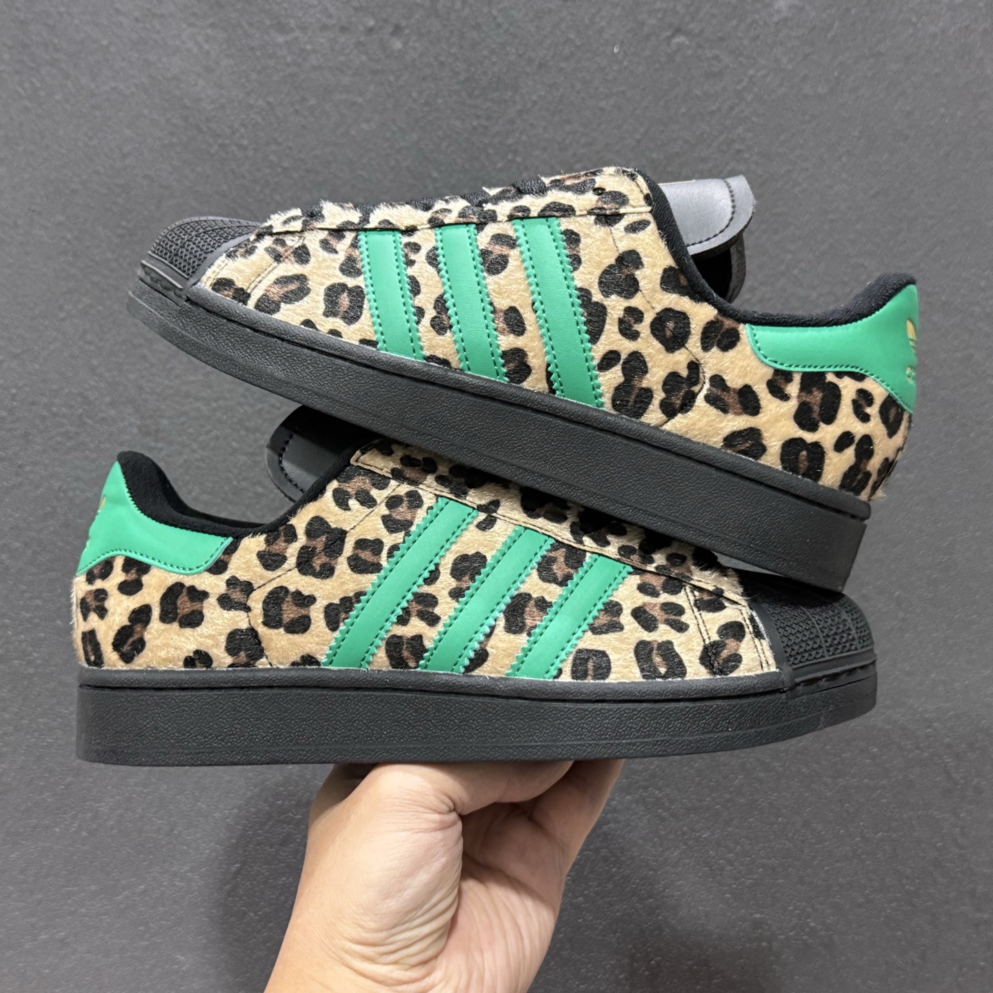 新款出货 原装 AD AD Originals Superstar贝壳头 JP8165-21 新款出货 原装 AD AD Originals Superstar贝壳头 JP8165-21