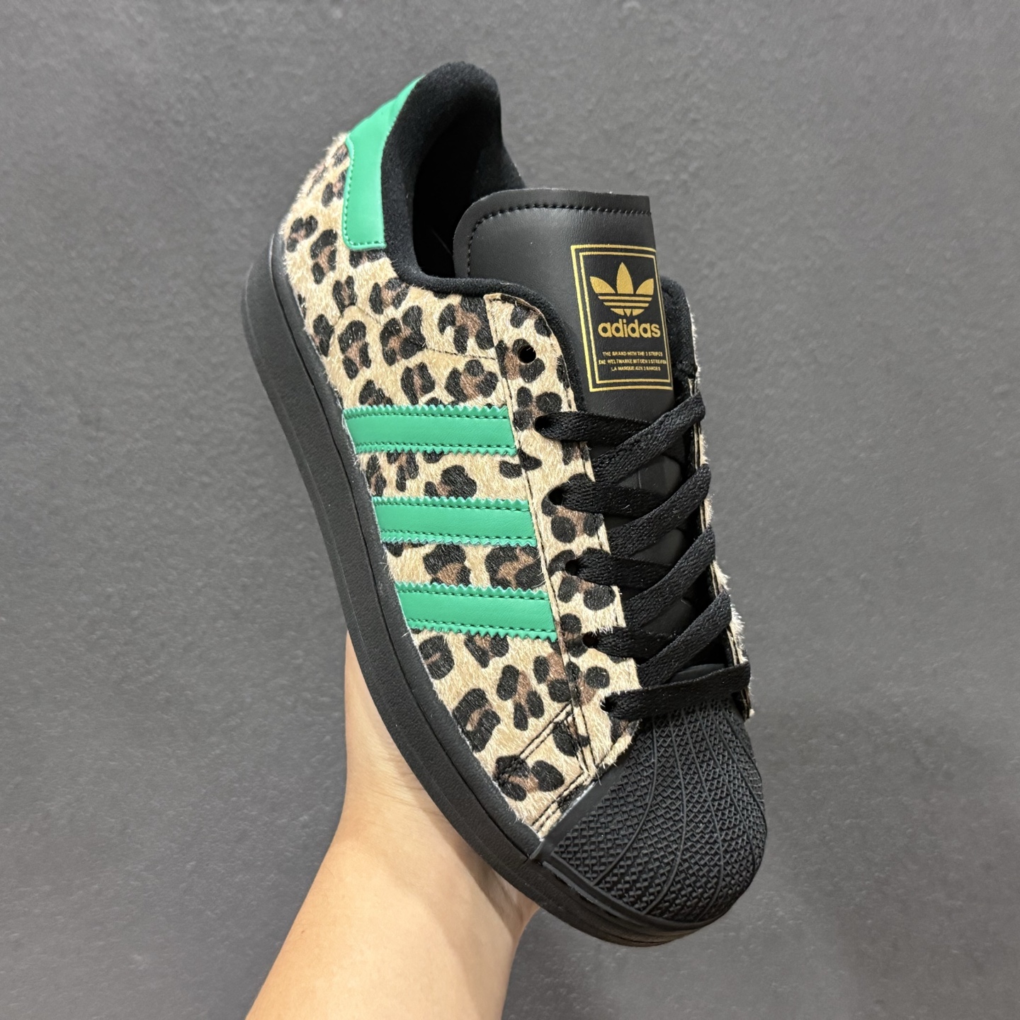 新款出货 原装 AD AD Originals Superstar贝壳头 JP8165-21 新款出货 原装 AD AD Originals Superstar贝壳头 JP8165-21