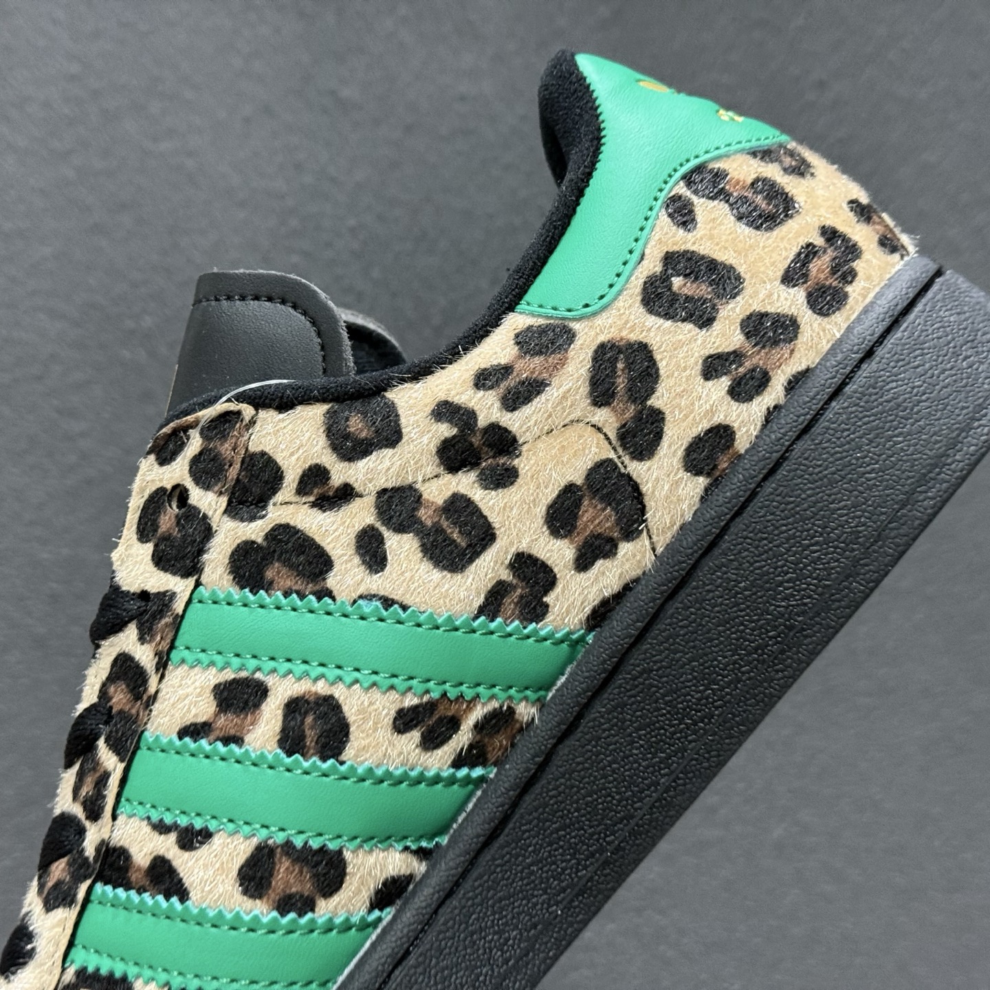 新款出货 原装 AD AD Originals Superstar贝壳头 JP8165-21 新款出货 原装 AD AD Originals Superstar贝壳头 JP8165-21