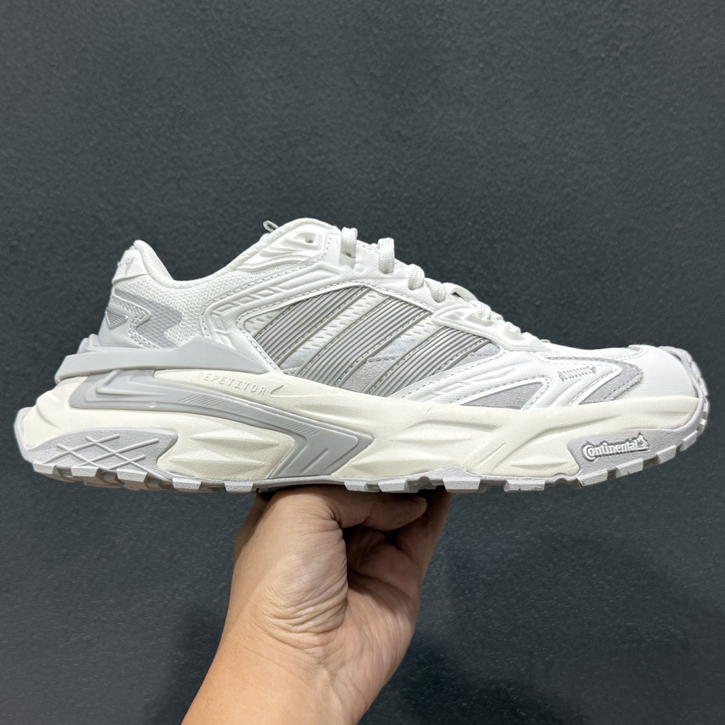 XS版AdidXLG StoEdge 阿迪复古透气休闲老爹鞋 JQ4083-219