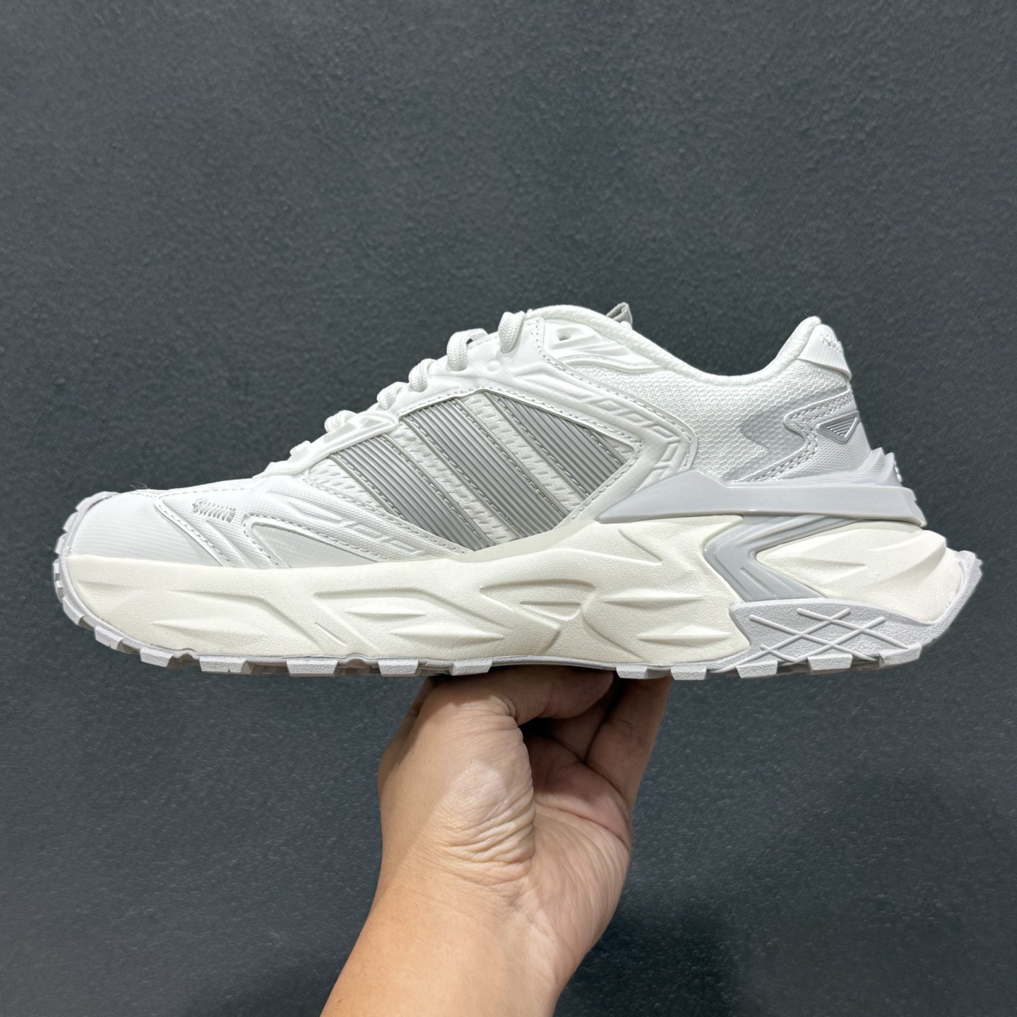 XS版AdidXLG StoEdge 阿迪复古透气休闲老爹鞋 JQ4083-219