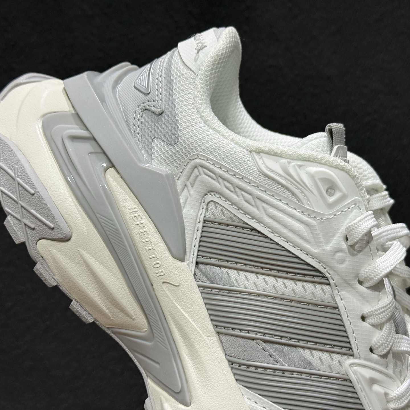 XS版AdidXLG StoEdge 阿迪复古透气休闲老爹鞋 JQ4083-219