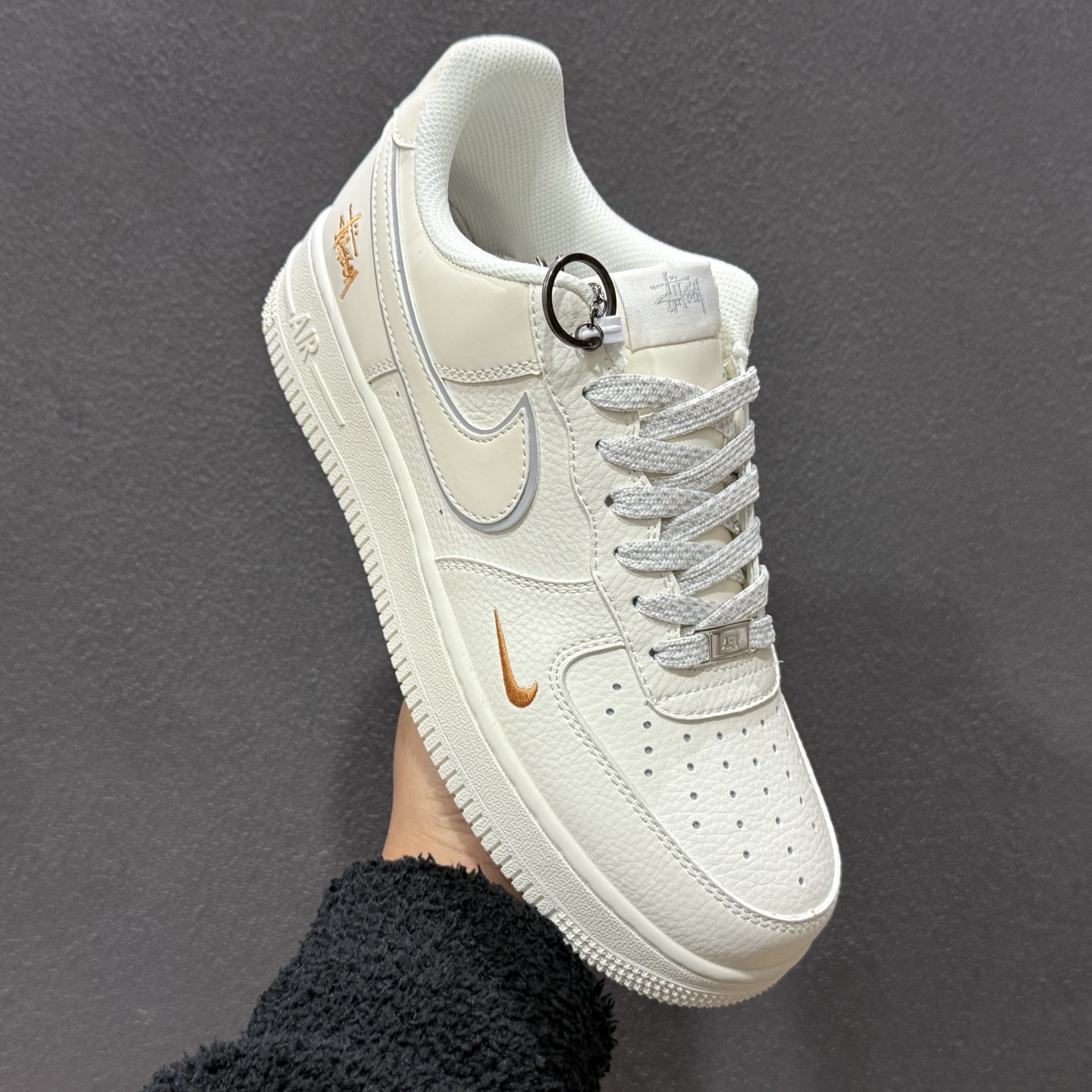 NIke Air Force 1 ‘07 Low 联名款 空军一号低帮 运动鞋 休闲鞋 CS5288-058 NIke Air Force 1 ‘07 Low 联名款 空军一号低帮 运动鞋 休闲鞋 CS5288-058