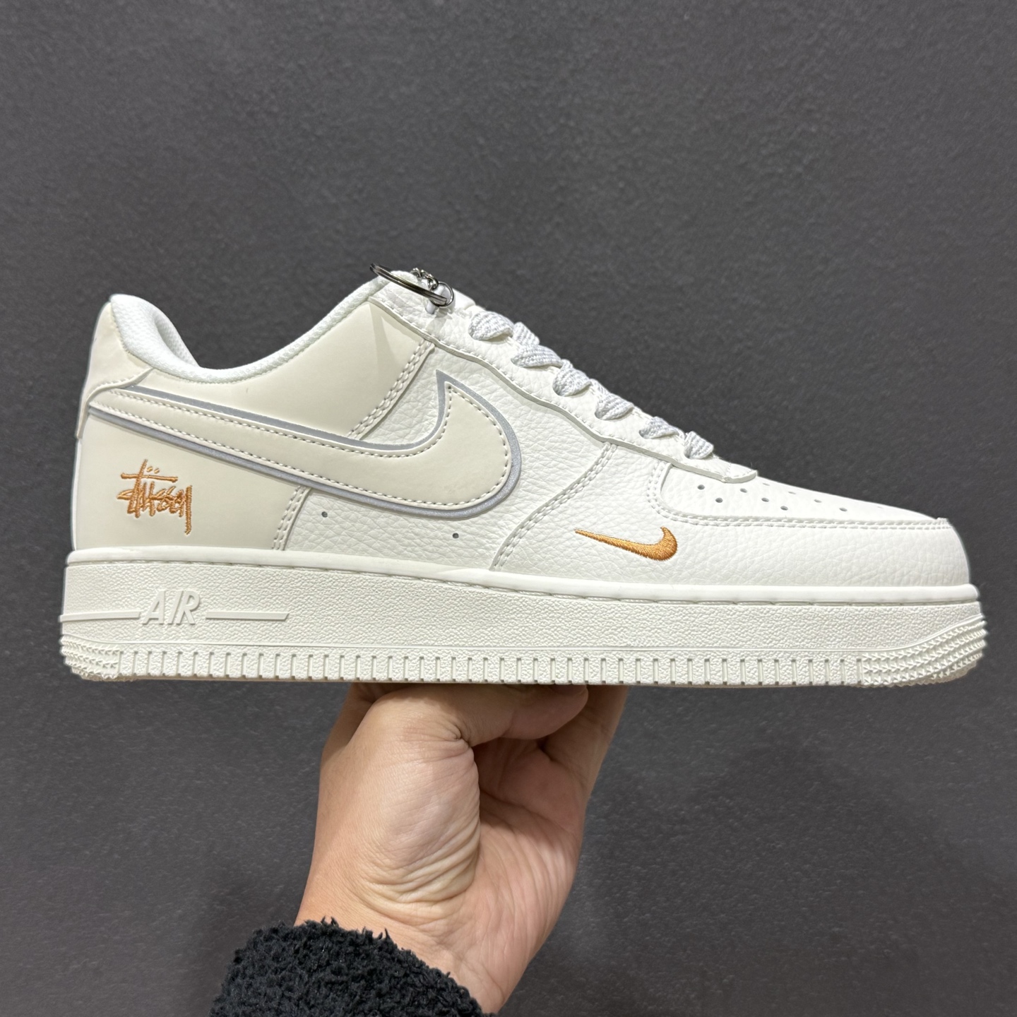 NIke Air Force 1 ‘07 Low 联名款 空军一号低帮 运动鞋 休闲鞋 CS5288-058 NIke Air Force 1 ‘07 Low 联名款 空军一号低帮 运动鞋 休闲鞋 CS5288-058