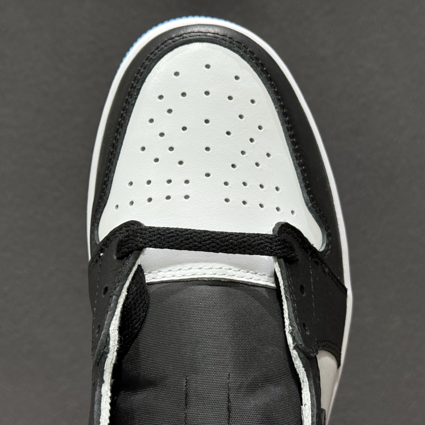 Jordan Air Jordan 1 Low “Obsidian” 耐磨透气 低帮 复古篮球鞋 男款 黑白蓝 CZ0790-400