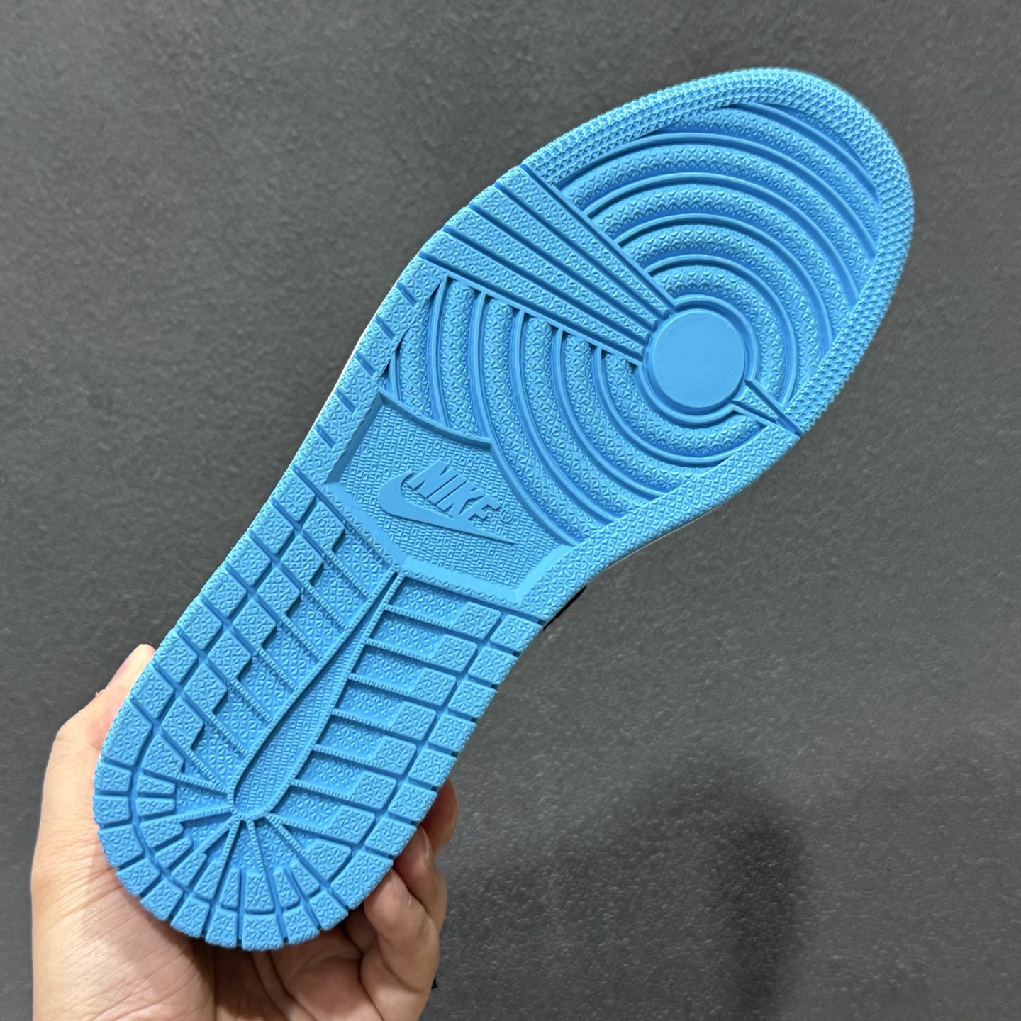 Jordan Air Jordan 1 Low “Obsidian” 耐磨透气 低帮 复古篮球鞋 男款 黑白蓝 CZ0790-400