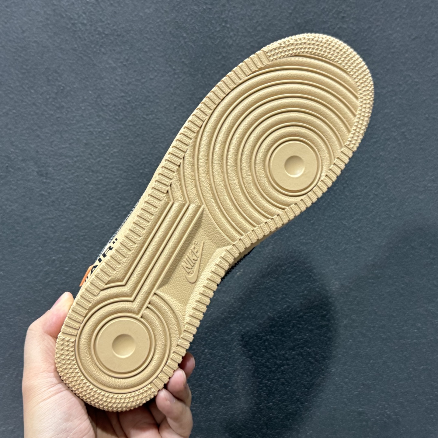 OFF-WHITExNikeAir Force1金色金色艺术馆S2纯原生产线