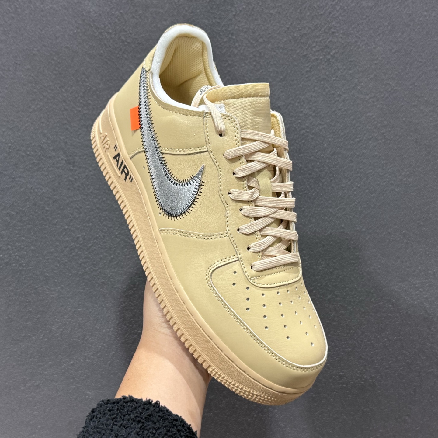 OFF-WHITExNikeAir Force1金色金色艺术馆S2纯原生产线