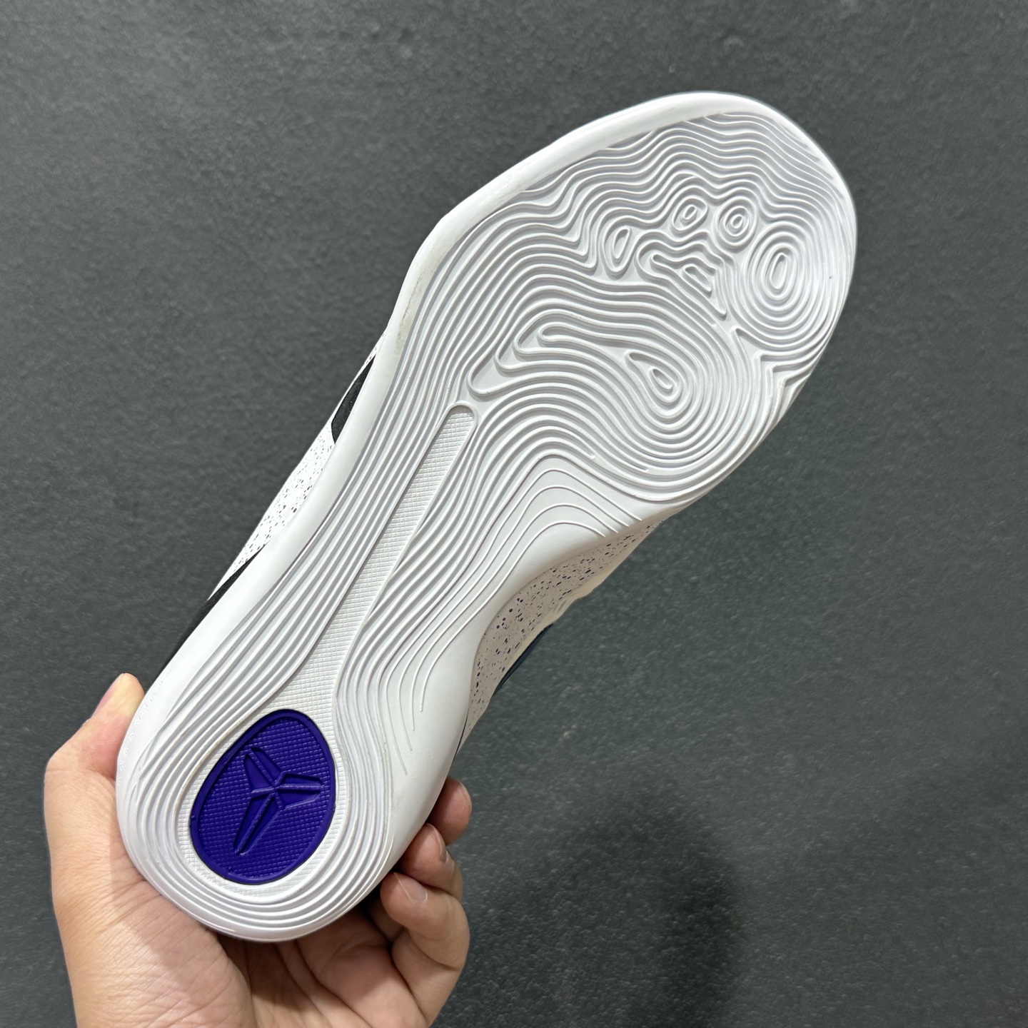 纯原 NK Kobe 9 科比9 科九 实战篮球鞋 IH1401-100